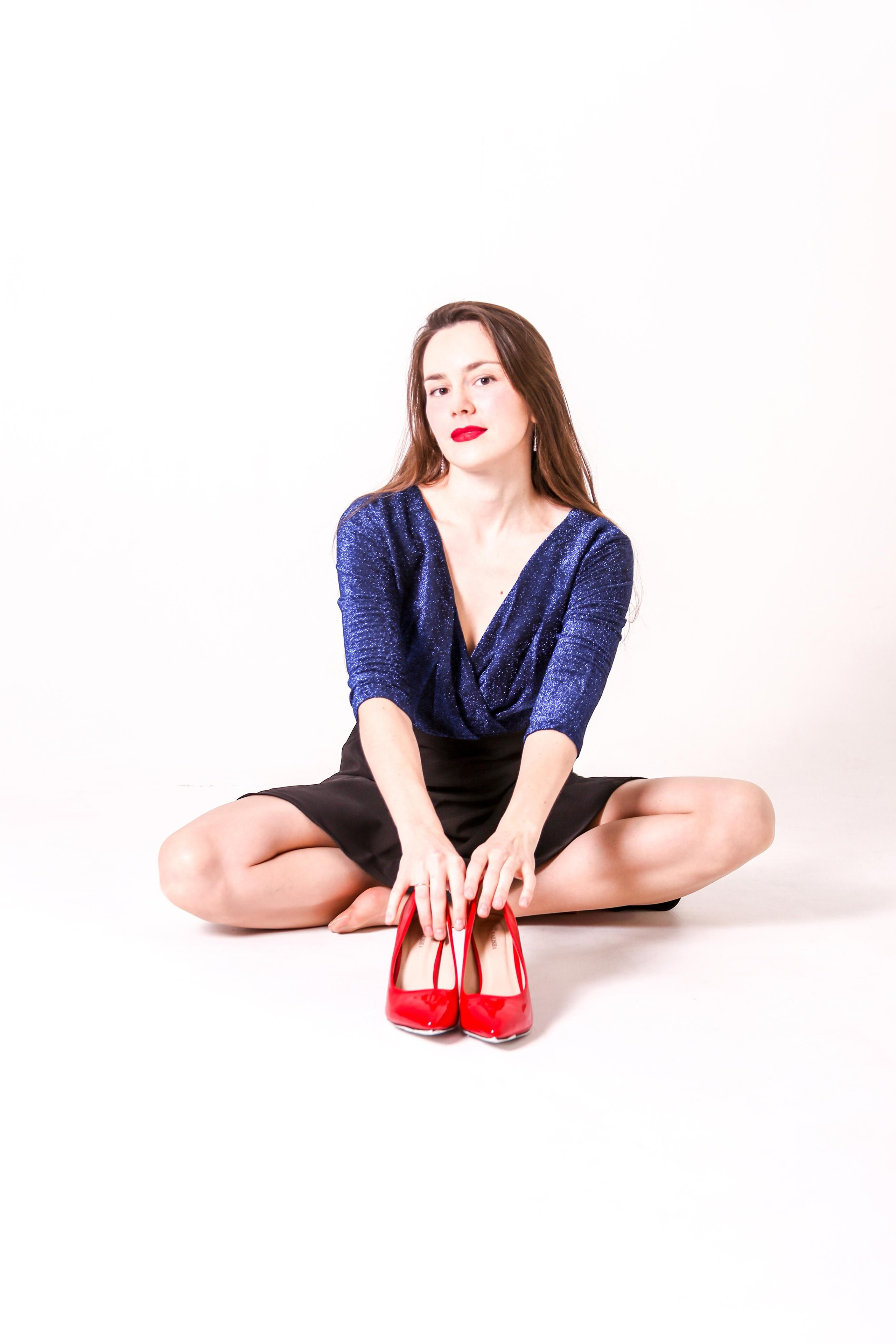 Даша в студии. Фотограф Пермь. Фотосессия в фотостудии Перми и на свежем воздухе