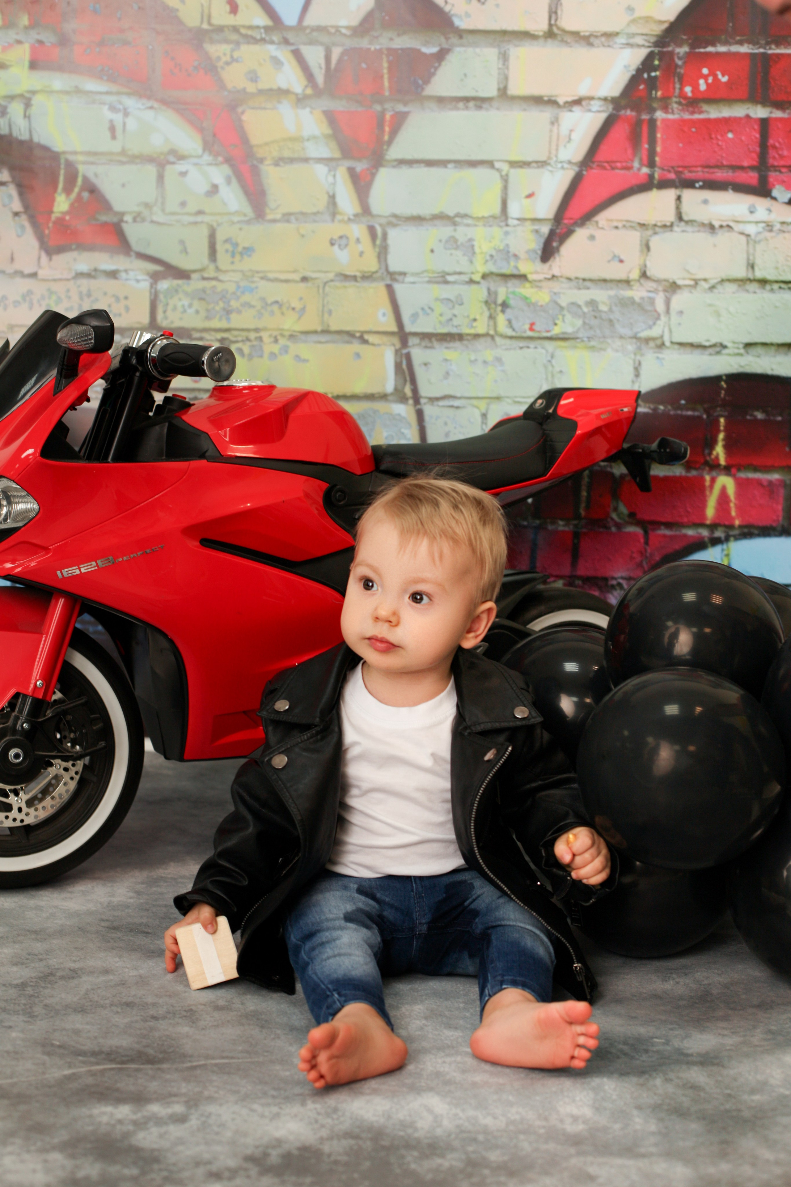 Годовасие. Фотограф Новорождённых и детский фотограф в Санкт-Петербурге