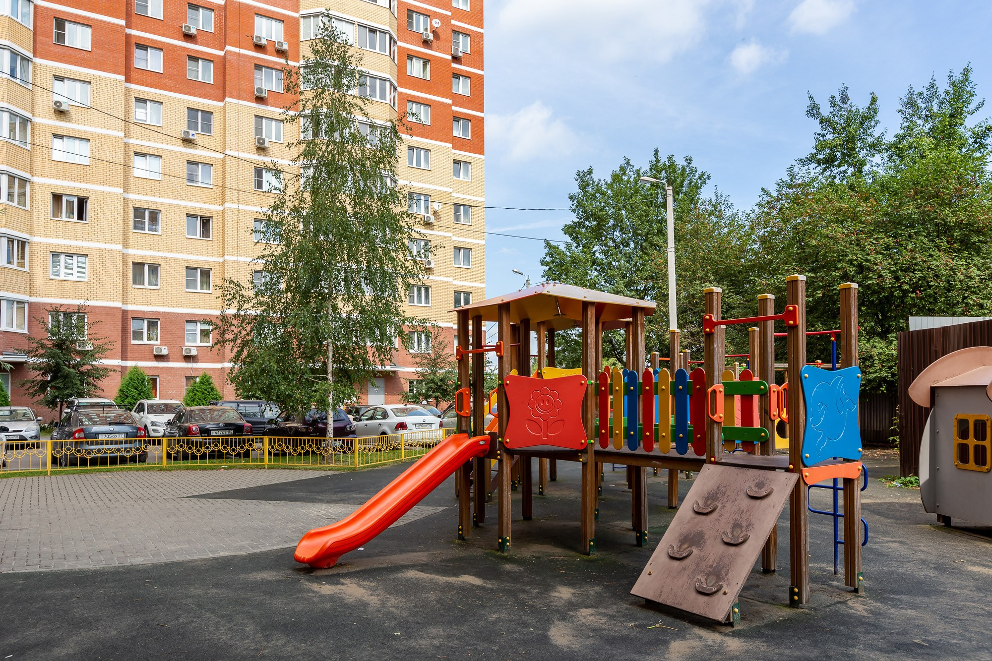 Домодедово. Квартира в теплых тонах на продажу. Интерьерный фотограф в Крыму