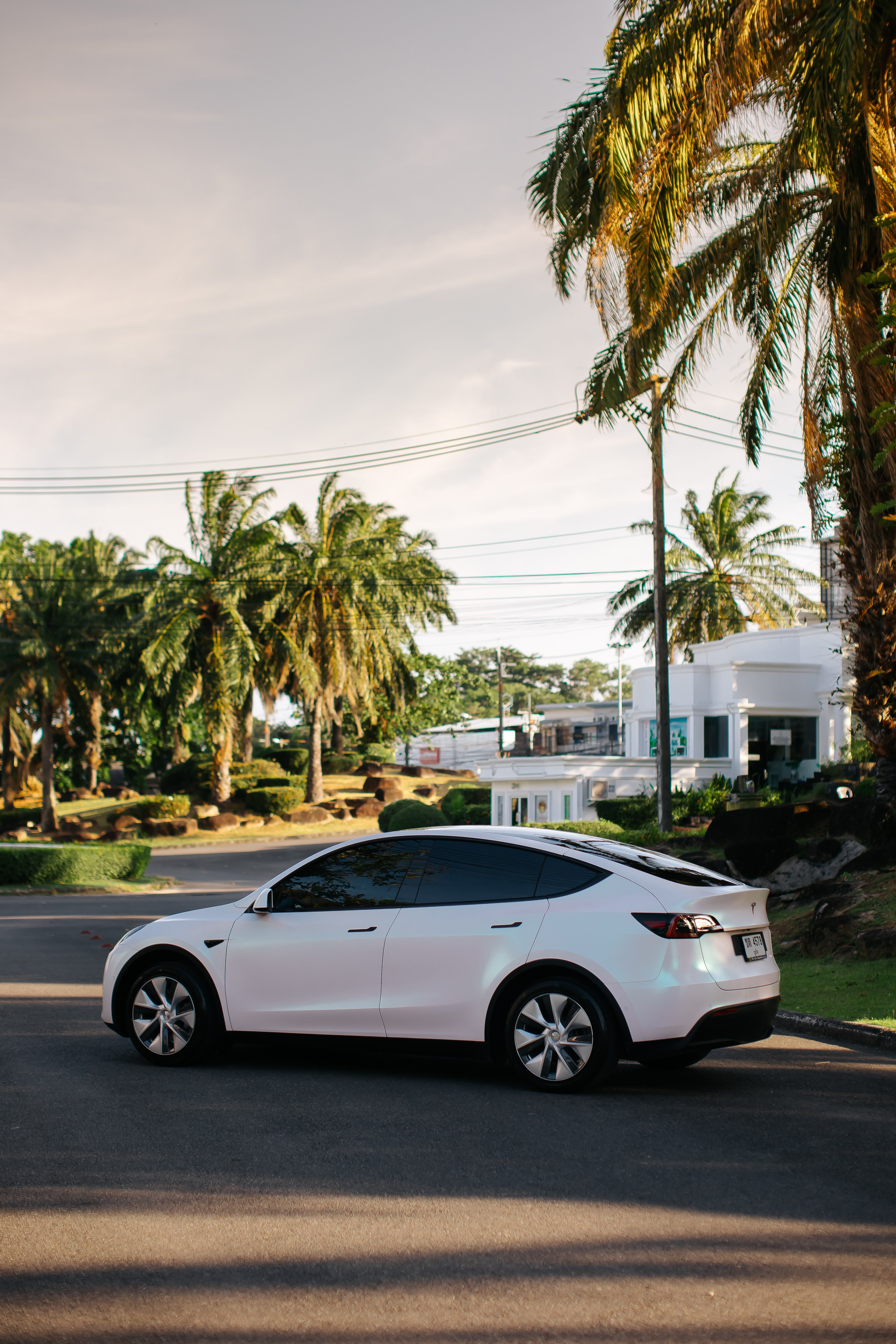 Tesla Model 3 Pearl. Фотограф в на Пхукете Сергей Войлоков