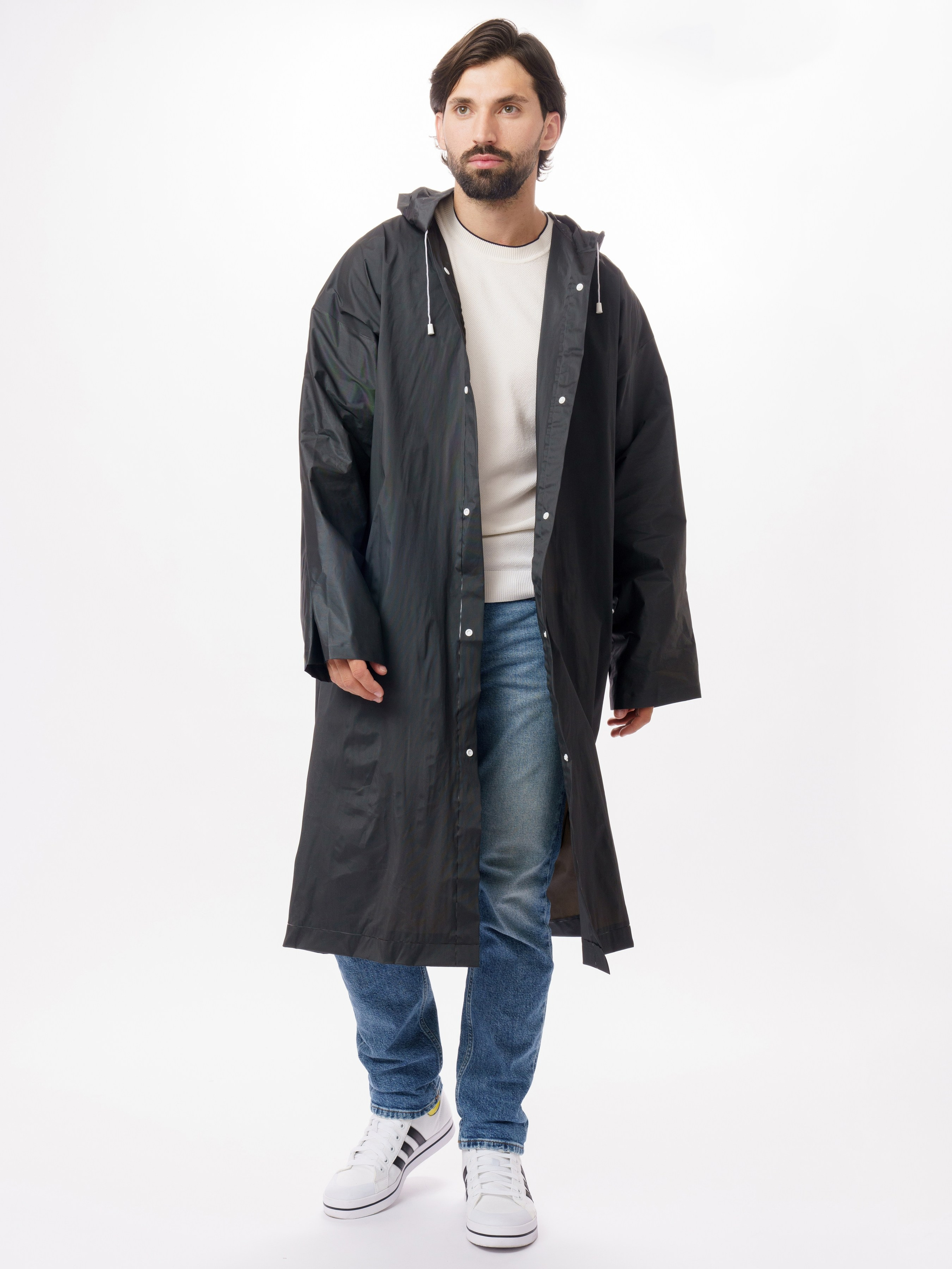 Дождевики, парная съемка. KED Production — продакшн из СПб. Создаём фото, видео и контент, который помогает брендам и селлерам продавать больше