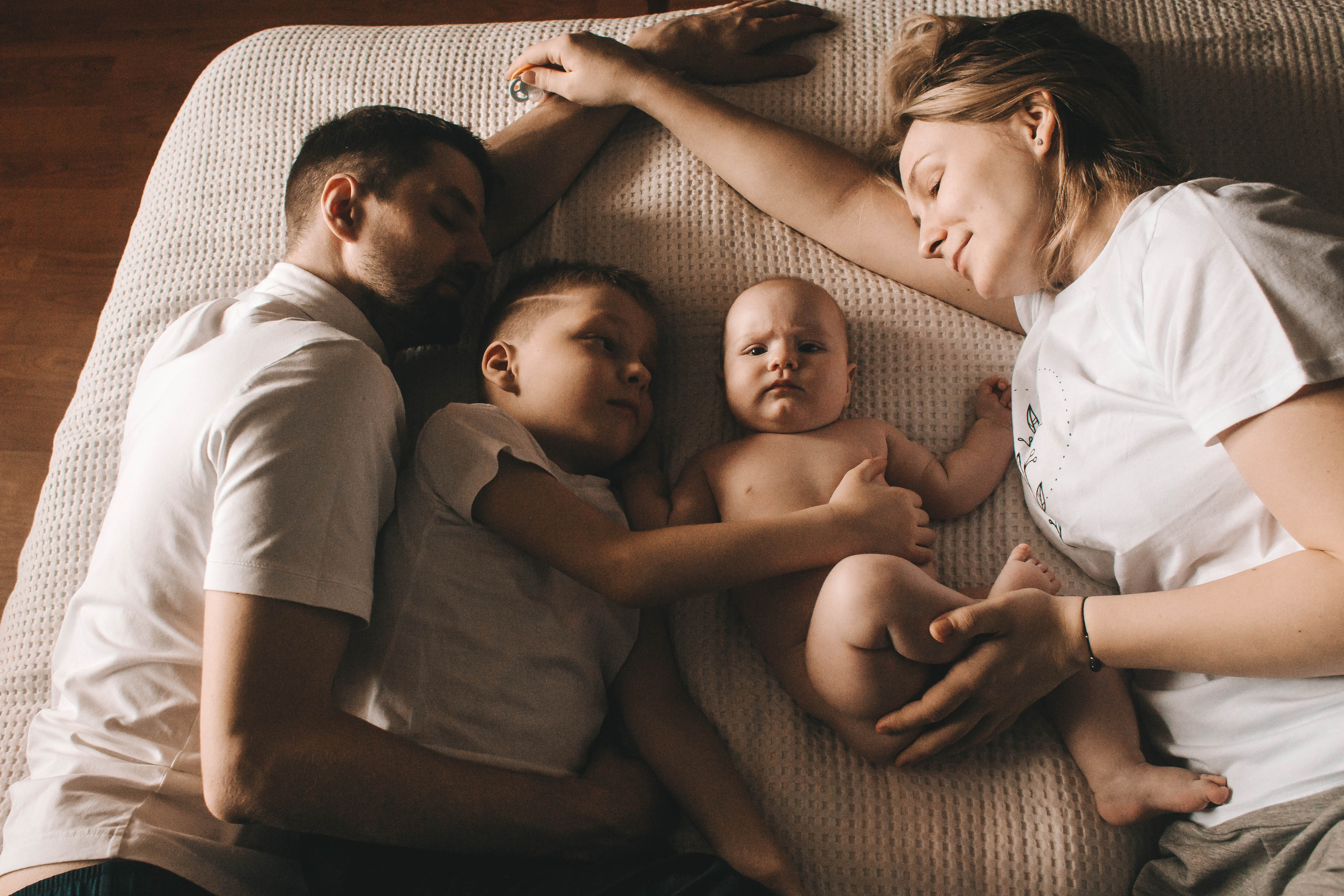 Светлана и Алексей с детьми. Репортажный фотограф в Тюмени Татьяна Мужева