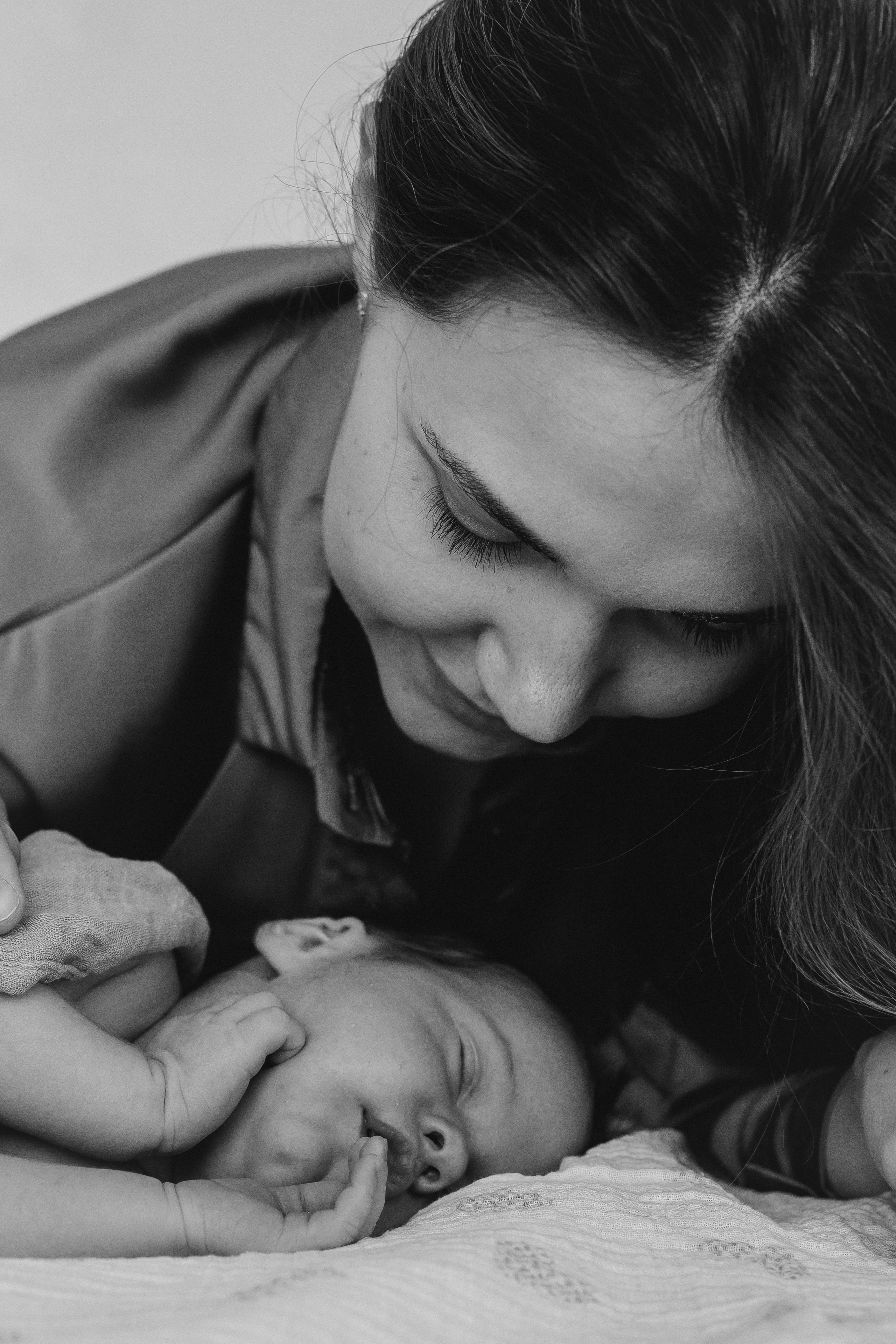 Маргарита с малышкой Викой. Репортажный фотограф в Тюмени Татьяна Мужева