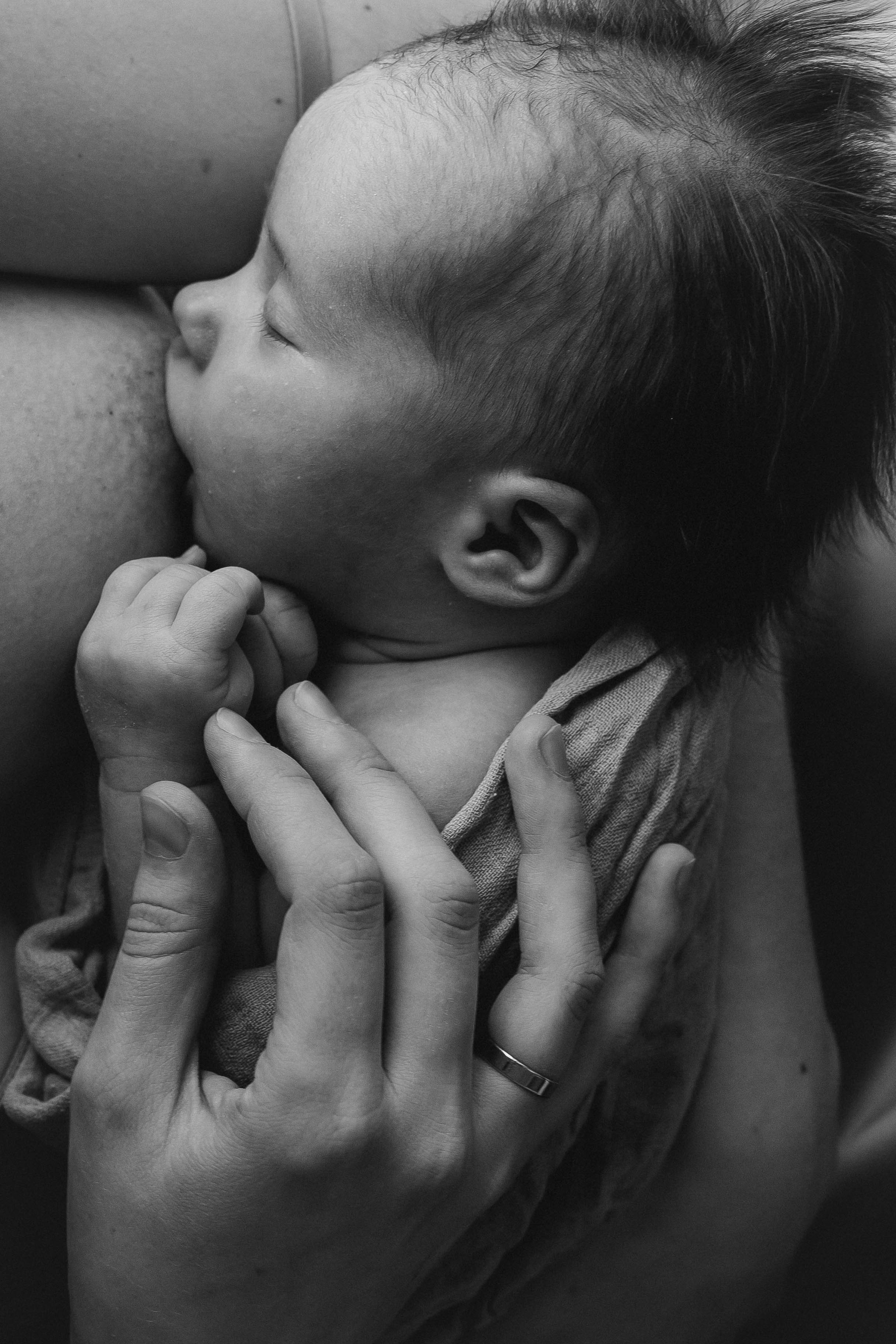 Маргарита с малышкой Викой. Репортажный фотограф в Тюмени Татьяна Мужева