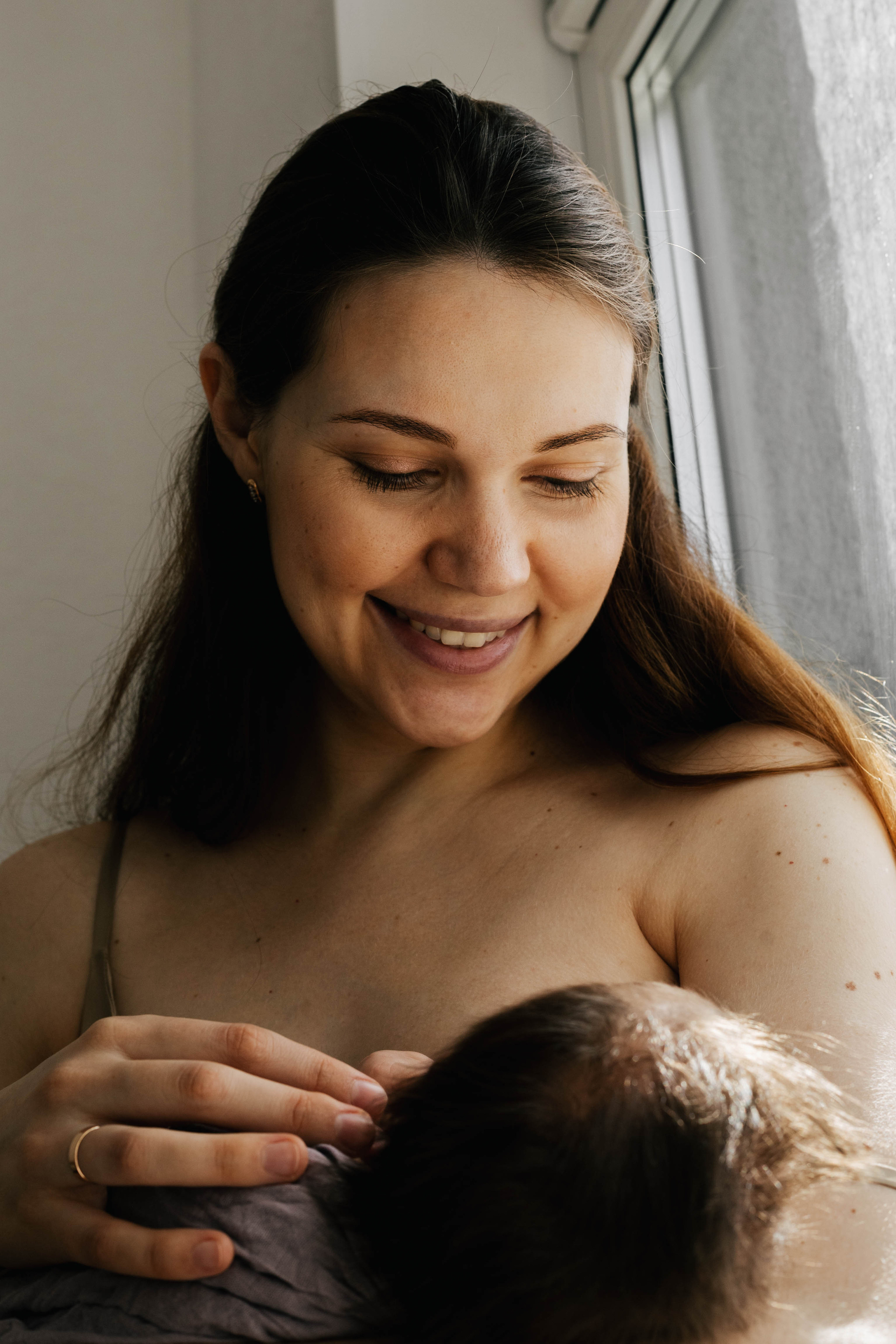 Маргарита с малышкой Викой. Репортажный фотограф в Тюмени Татьяна Мужева