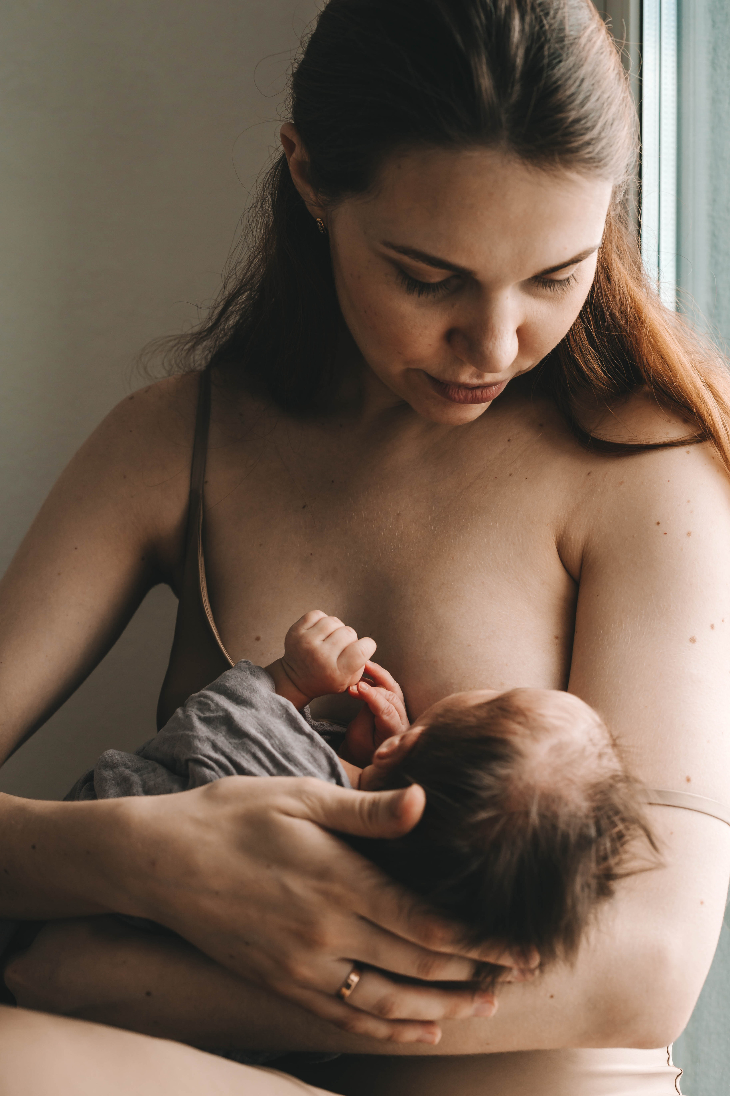 Маргарита с малышкой Викой. Репортажный фотограф в Тюмени Татьяна Мужева