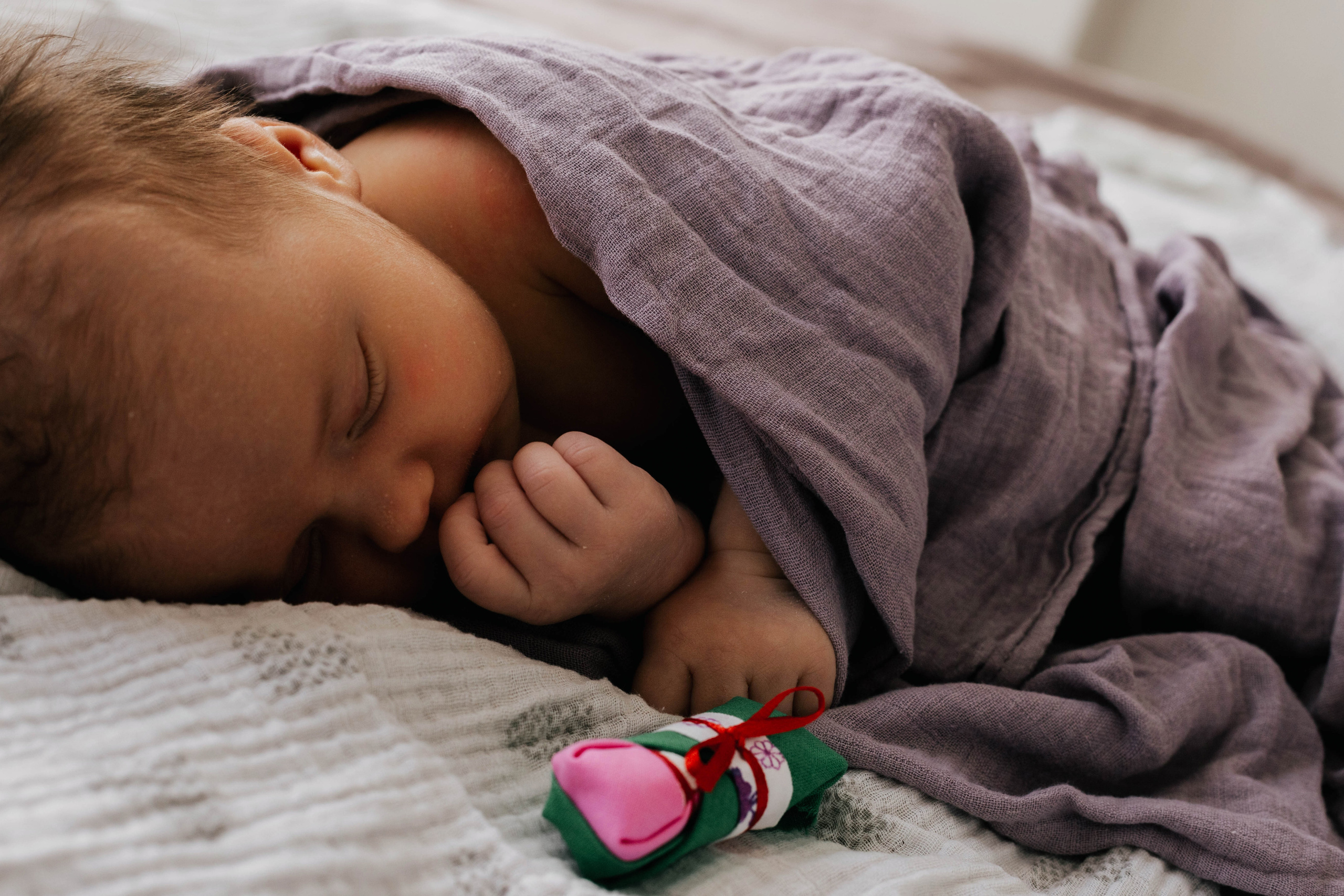 Маргарита с малышкой Викой. Репортажный фотограф в Тюмени Татьяна Мужева