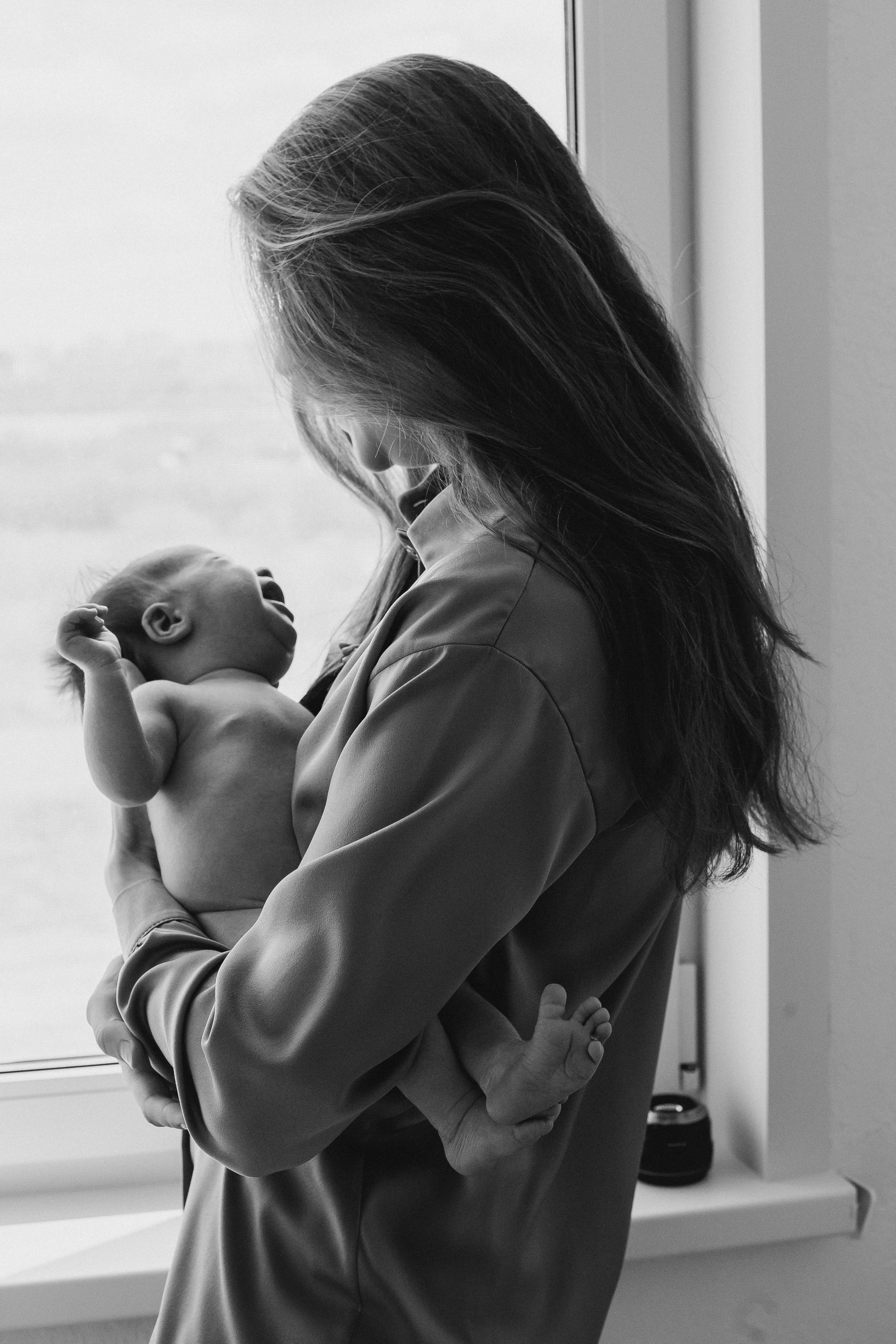 Маргарита с малышкой Викой. Репортажный фотограф в Тюмени Татьяна Мужева