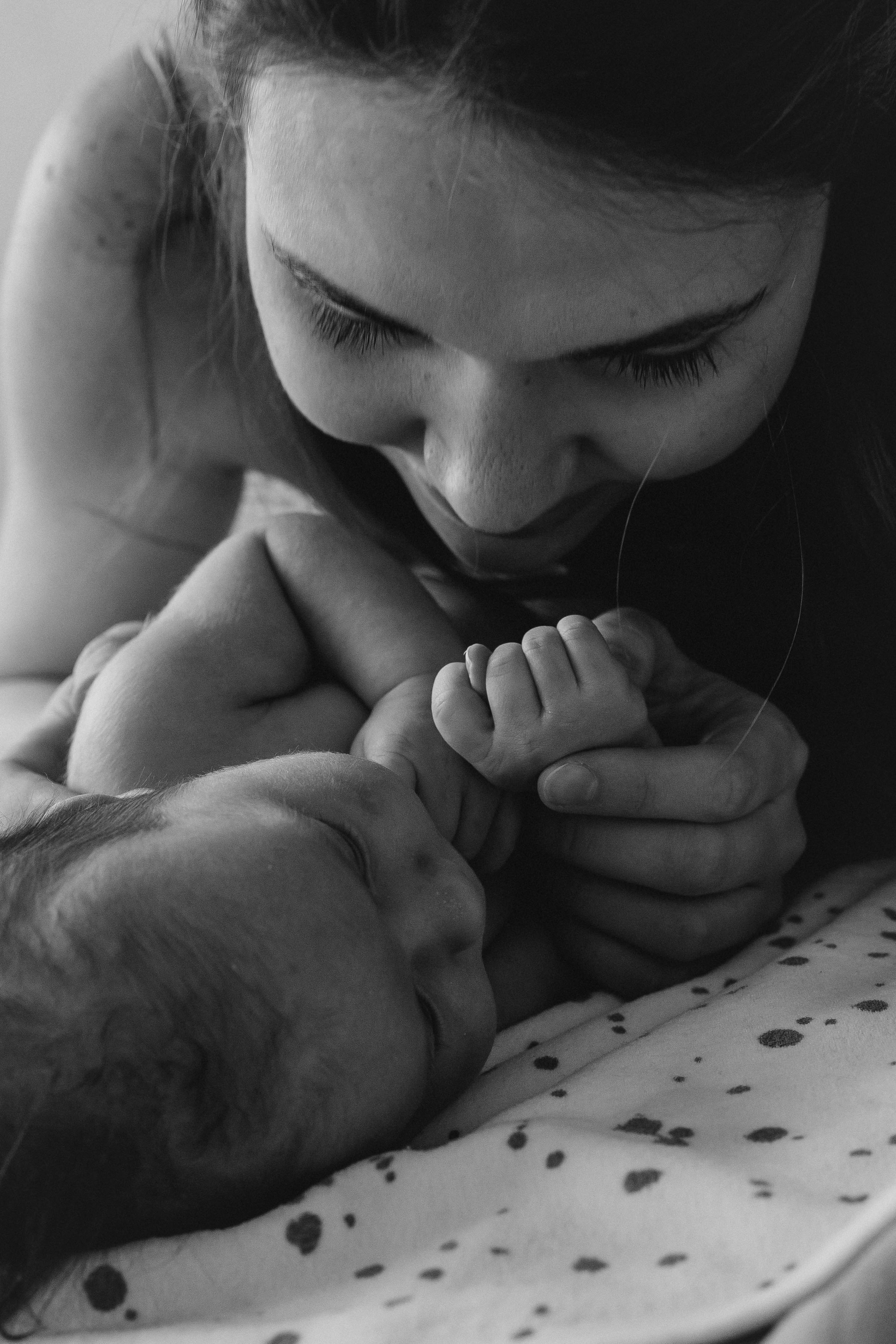 Маргарита с малышкой Викой. Репортажный фотограф в Тюмени Татьяна Мужева