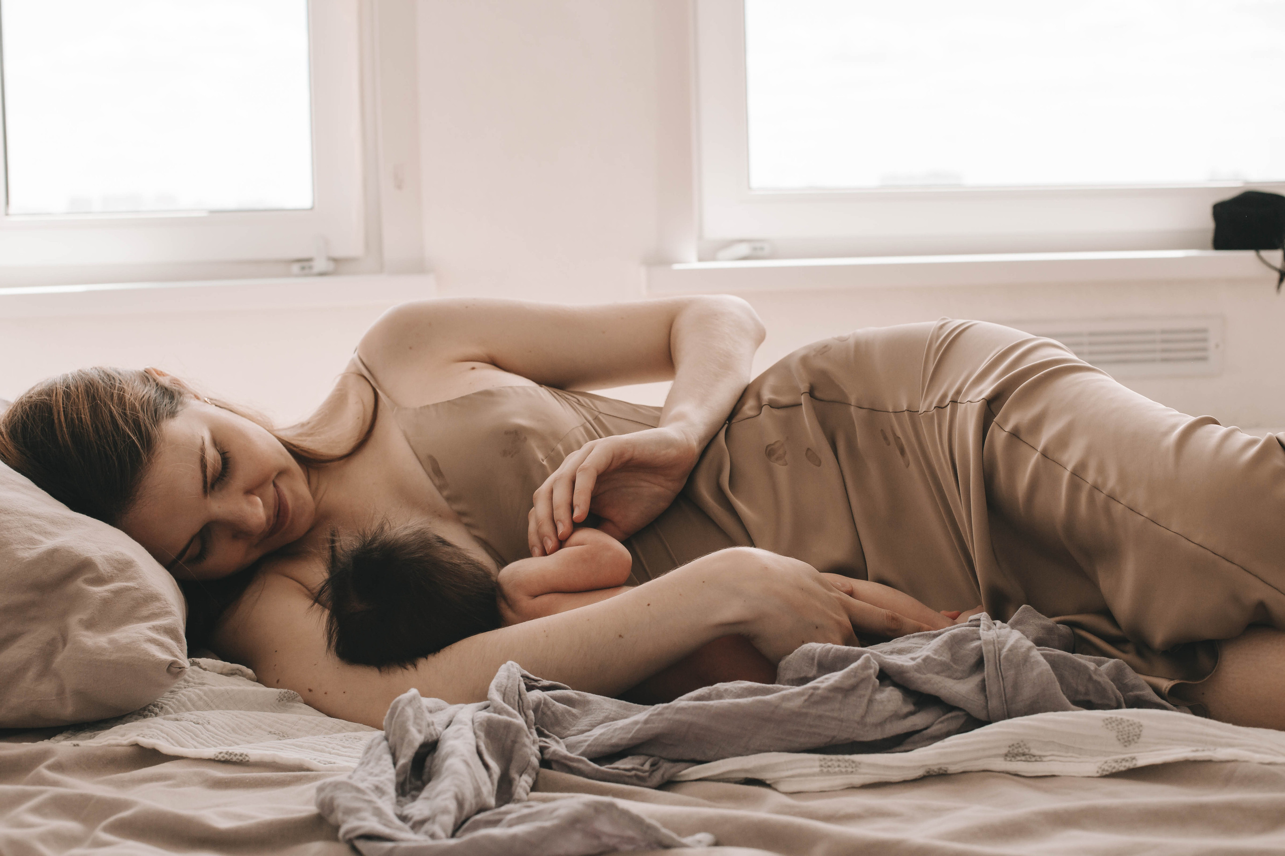 Маргарита с малышкой Викой. Репортажный фотограф в Тюмени Татьяна Мужева