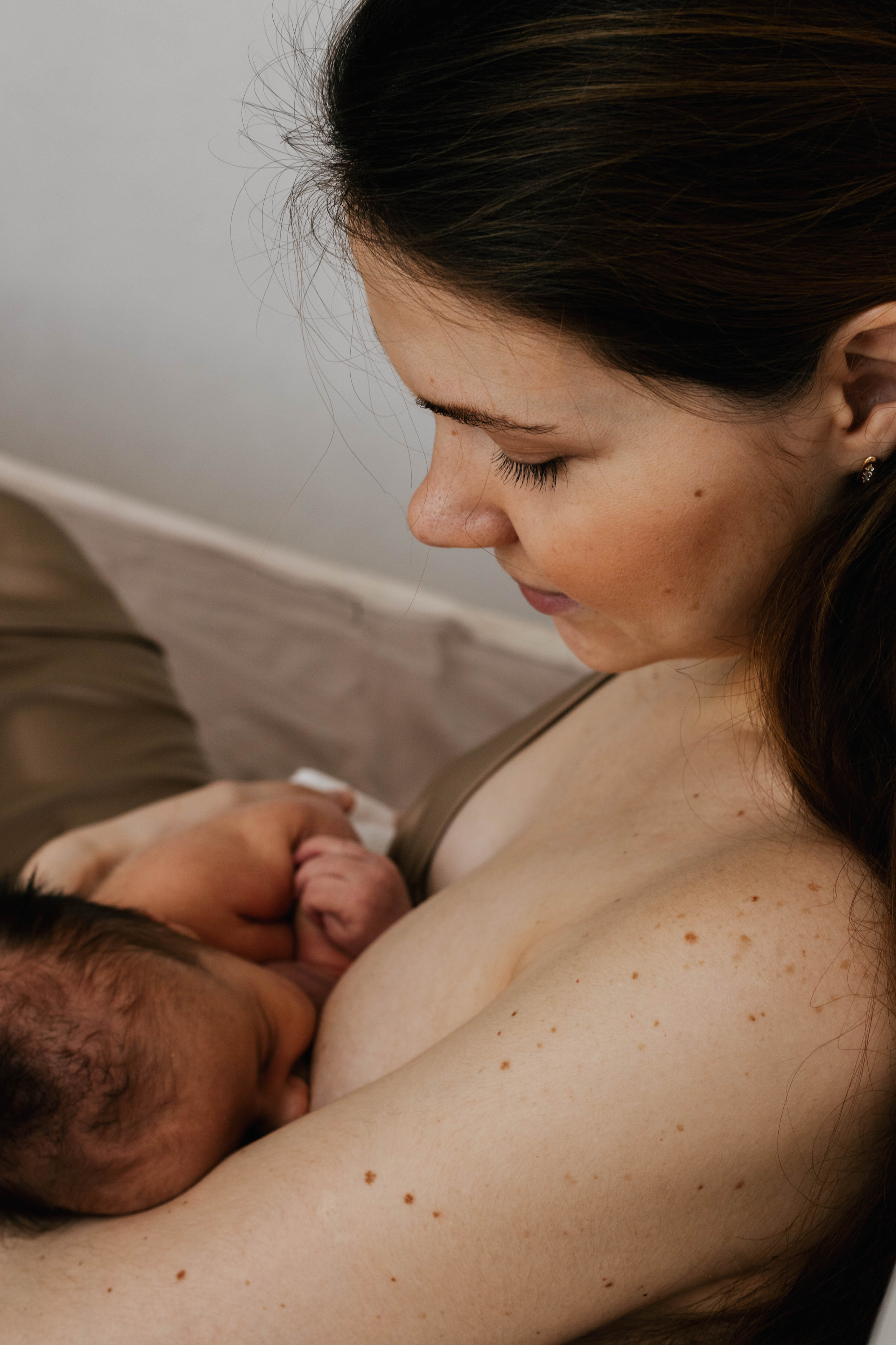 Маргарита с малышкой Викой. Репортажный фотограф в Тюмени Татьяна Мужева