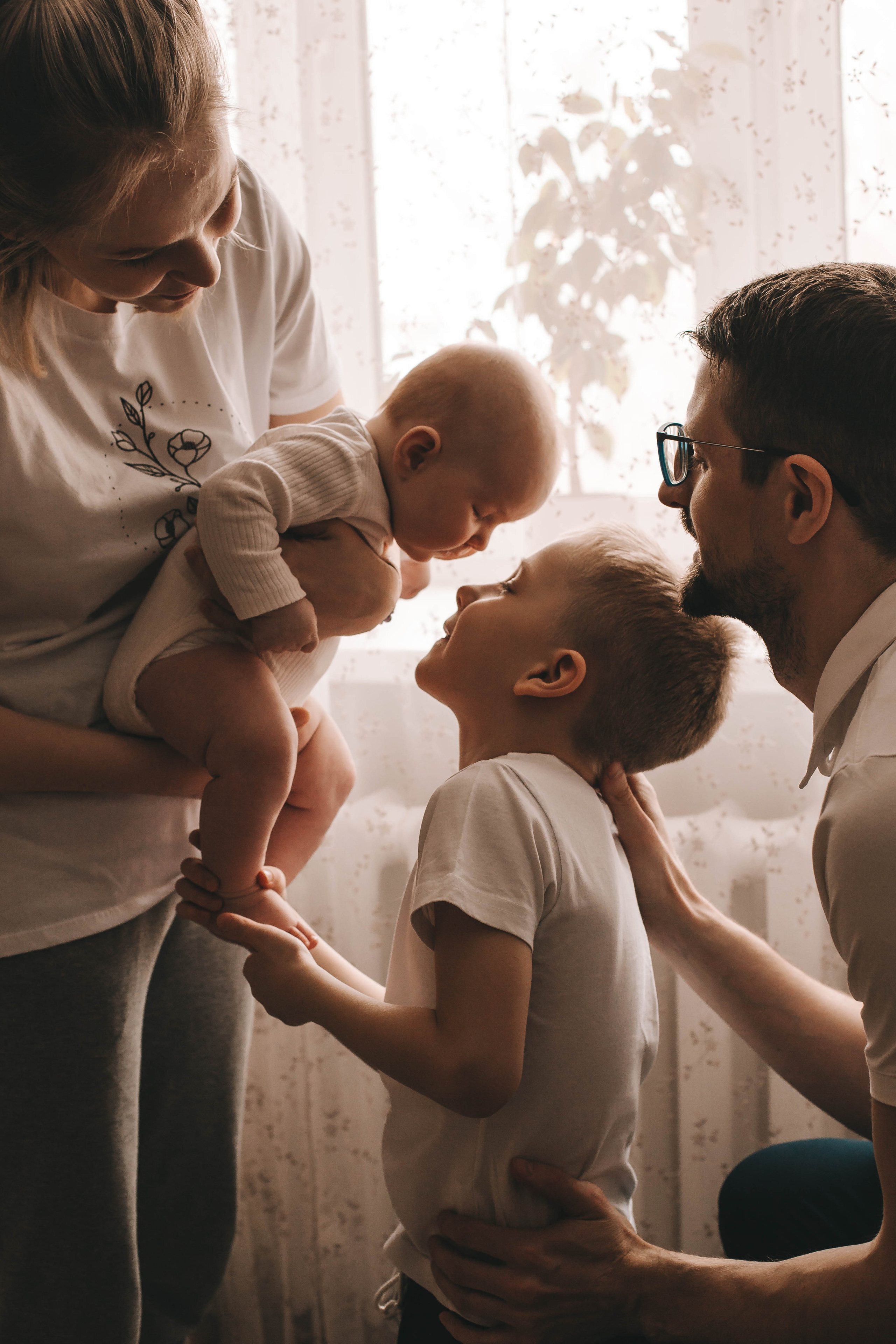 Светлана и Алексей с детьми. Репортажный фотограф в Тюмени Татьяна Мужева