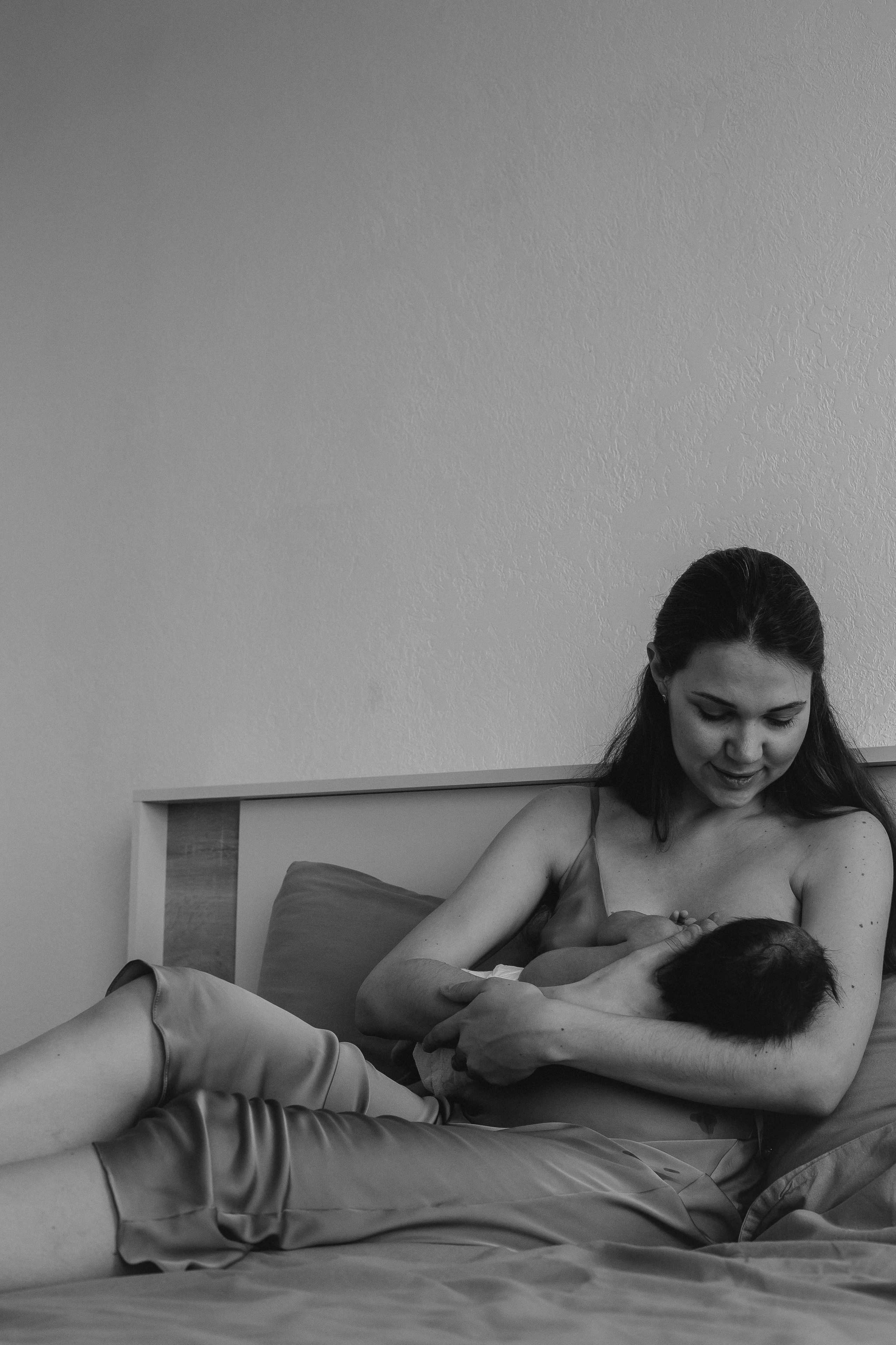 Маргарита с малышкой Викой. Репортажный фотограф в Тюмени Татьяна Мужева