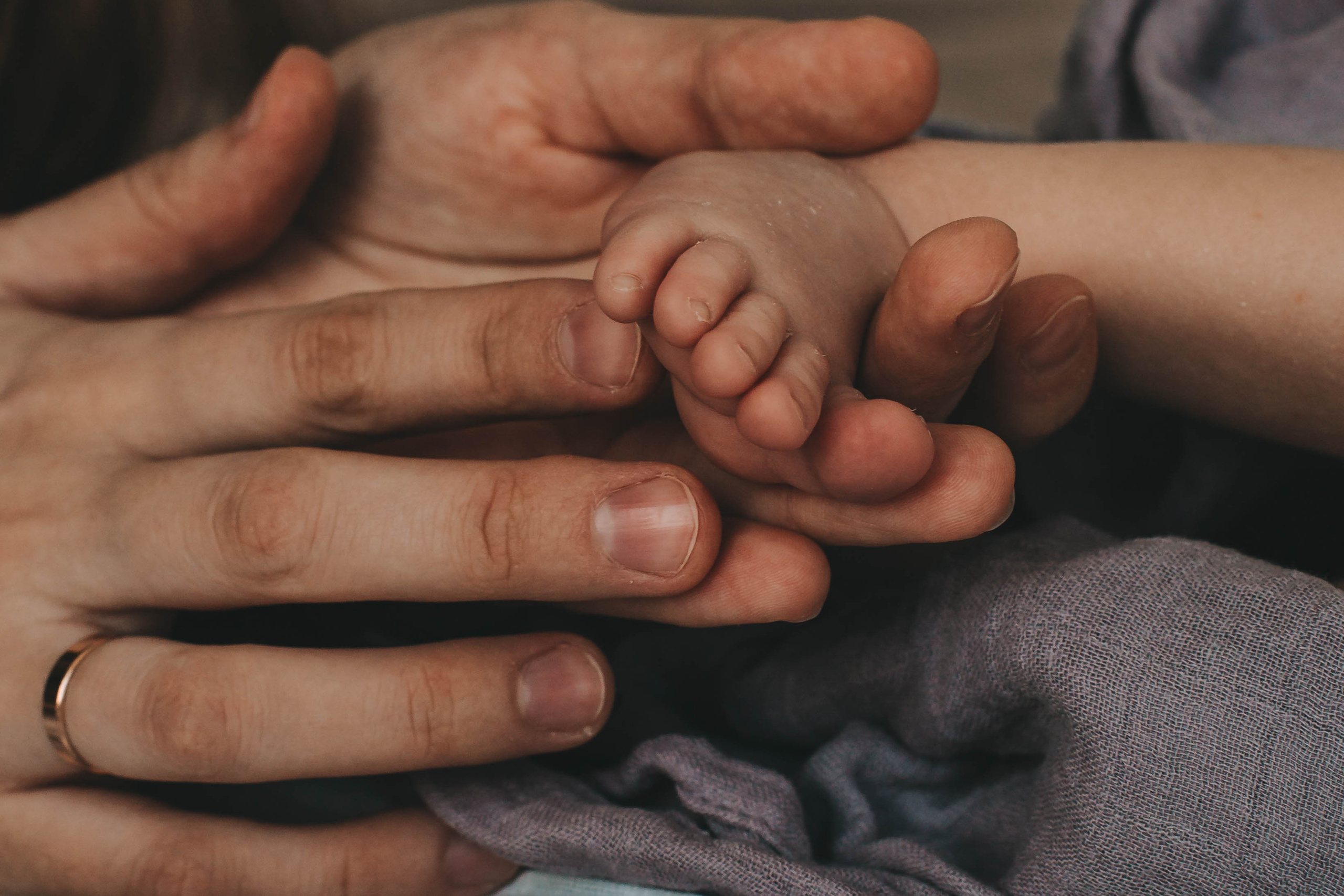 Маргарита с малышкой Викой. Репортажный фотограф в Тюмени Татьяна Мужева