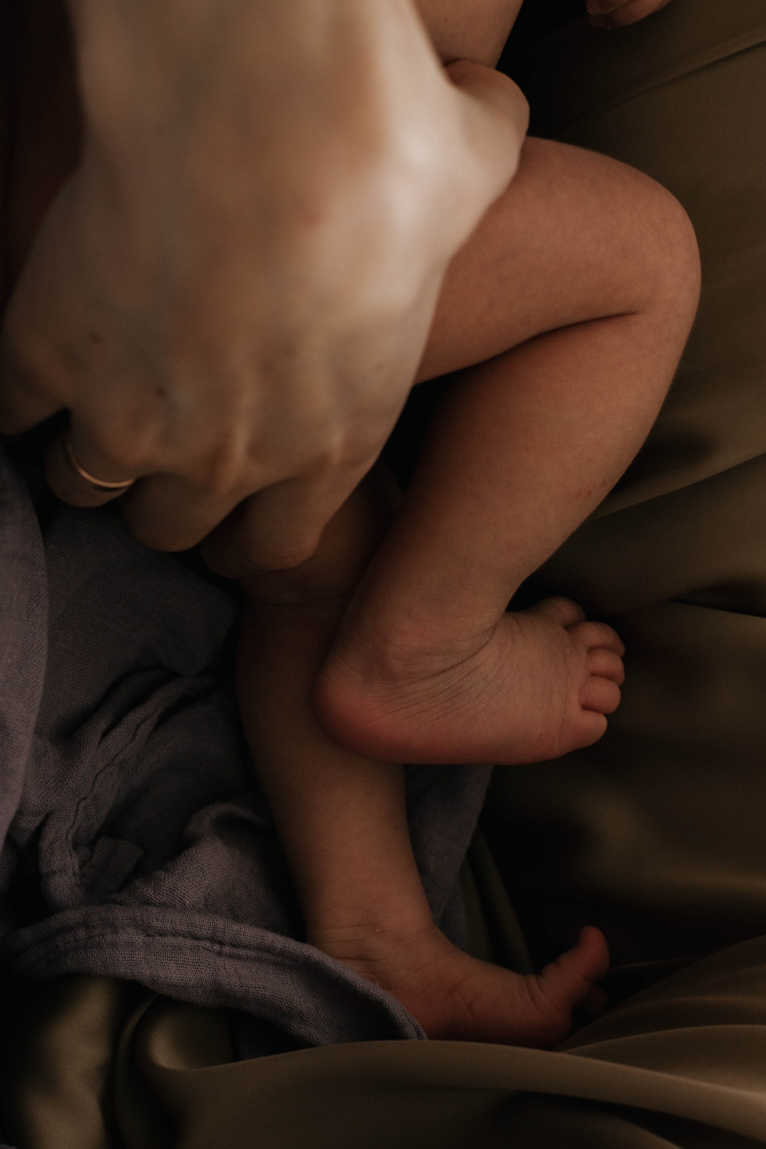 Маргарита с малышкой Викой. Репортажный фотограф в Тюмени Татьяна Мужева