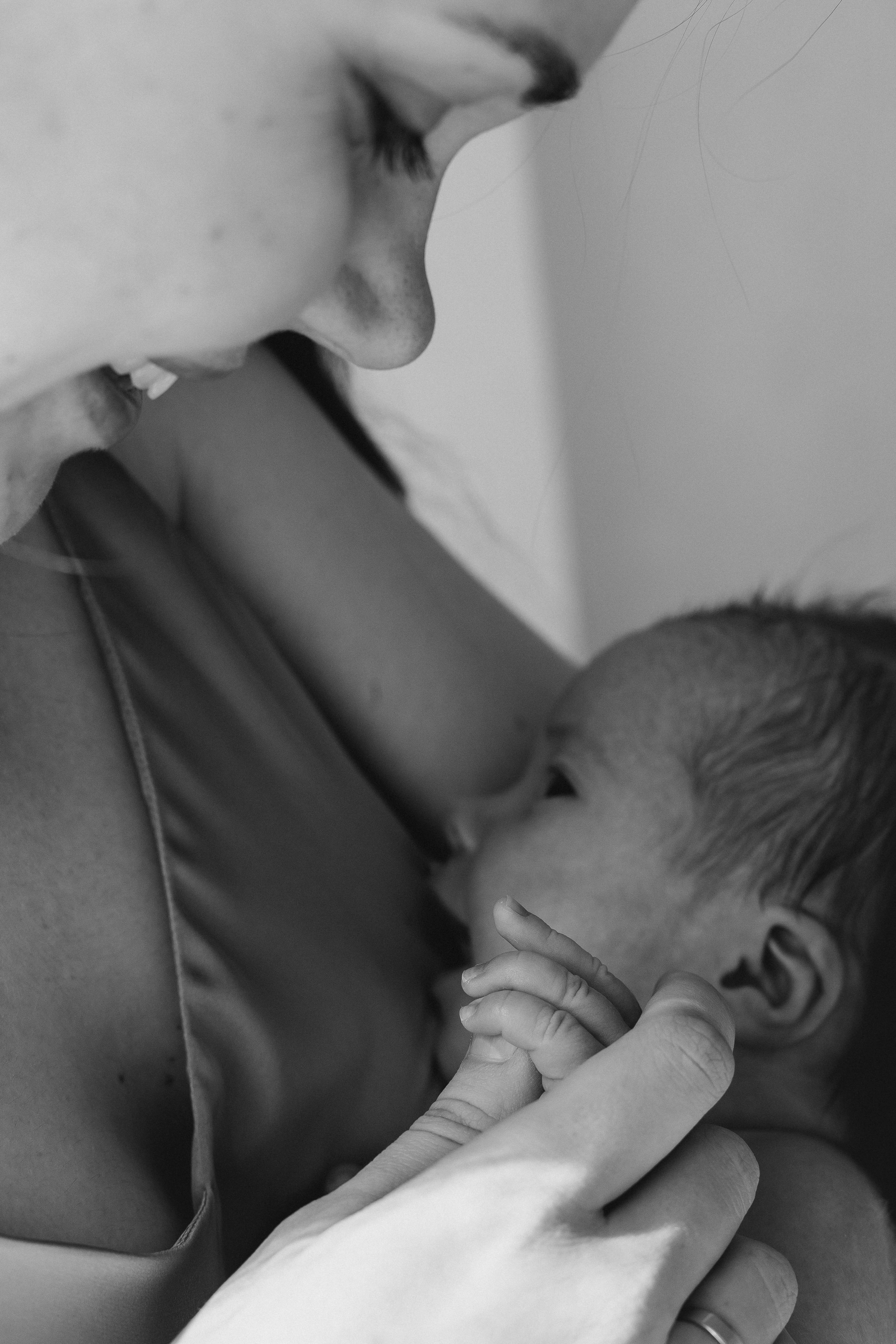 Маргарита с малышкой Викой. Репортажный фотограф в Тюмени Татьяна Мужева