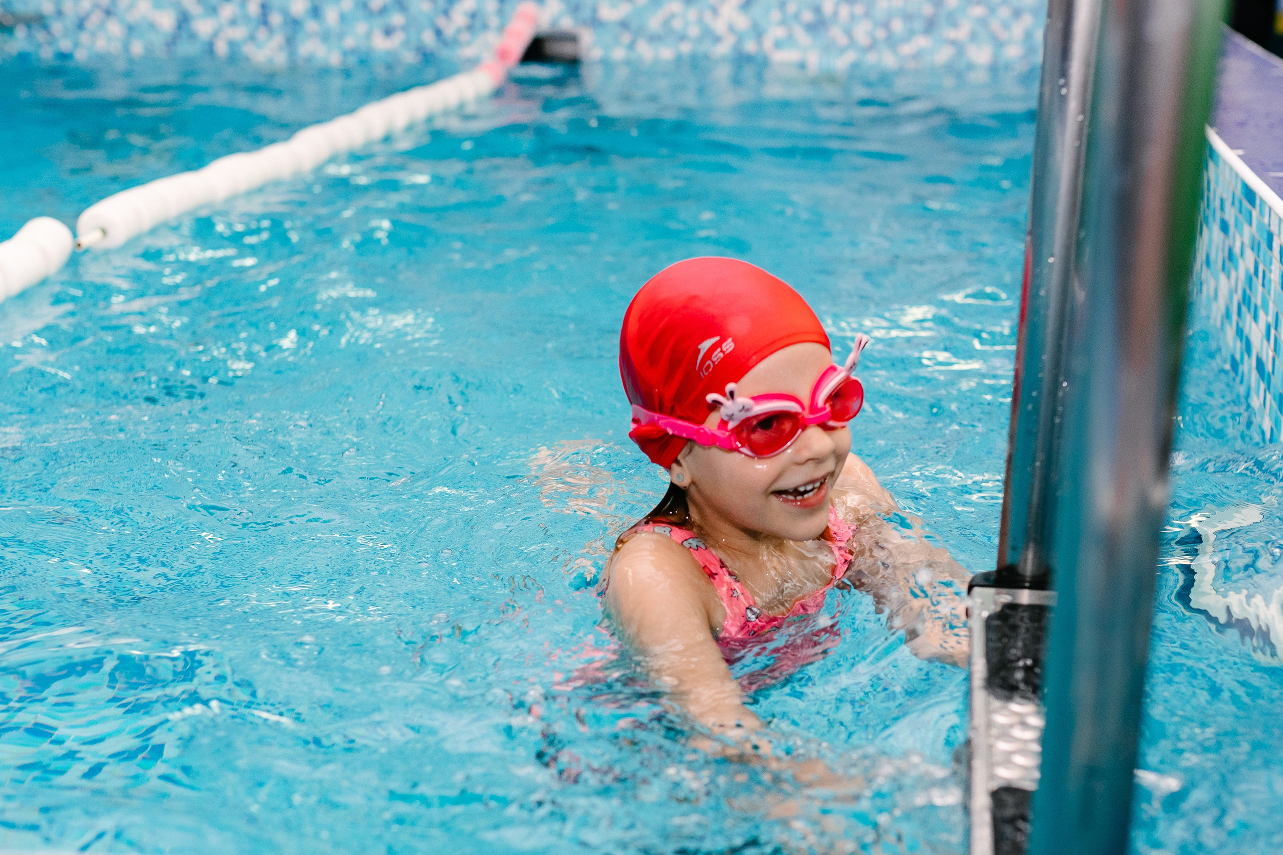 Репортажная съёмка. Дельфиньи игры. Бодибум Пермь. Фотограф Пермь. Свадьбы. Семья и дети, школа, д. сад. Фотокниги