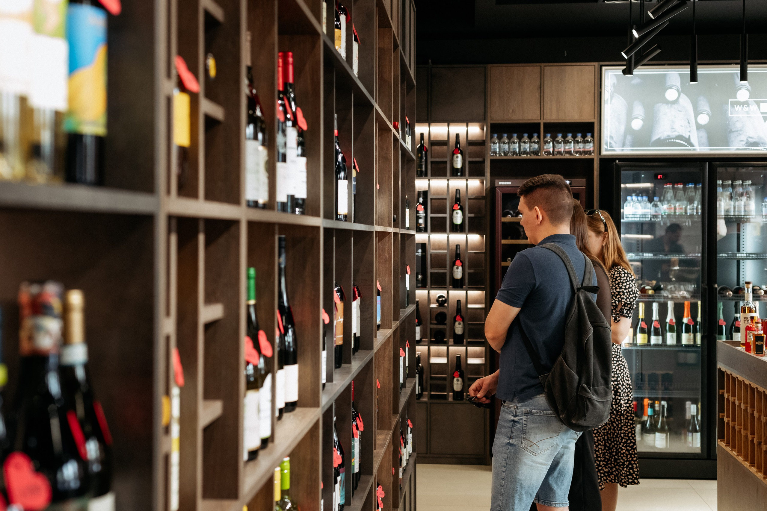 BY SIMPLE ВИНОТЕКА — ОТКРЫТИЕ. СВОИ. ФОТООТЧЕТЫ-СОБЫТИЯ-МЕСТА