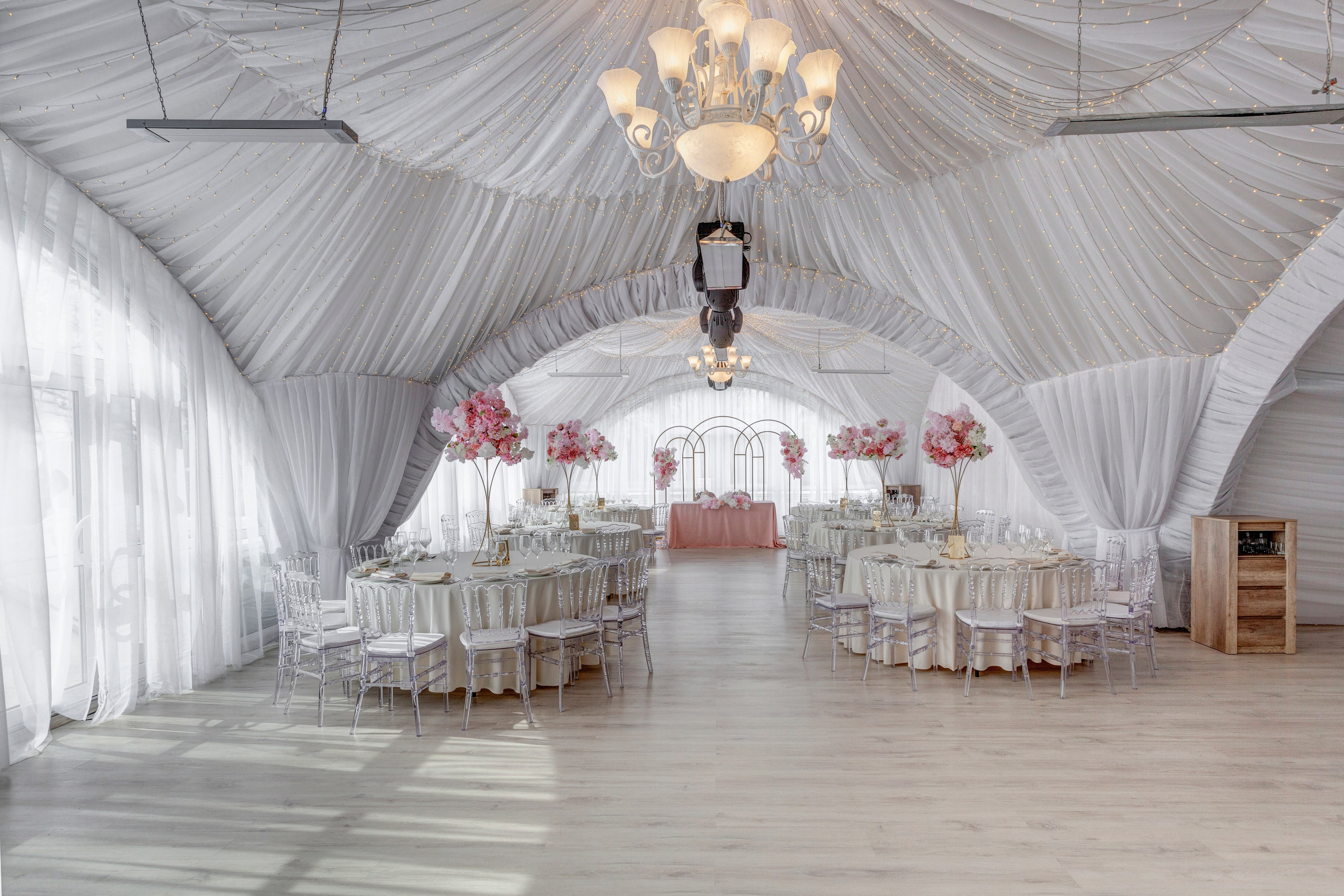 Площадка № 2-22. Свадебный организатор Москва