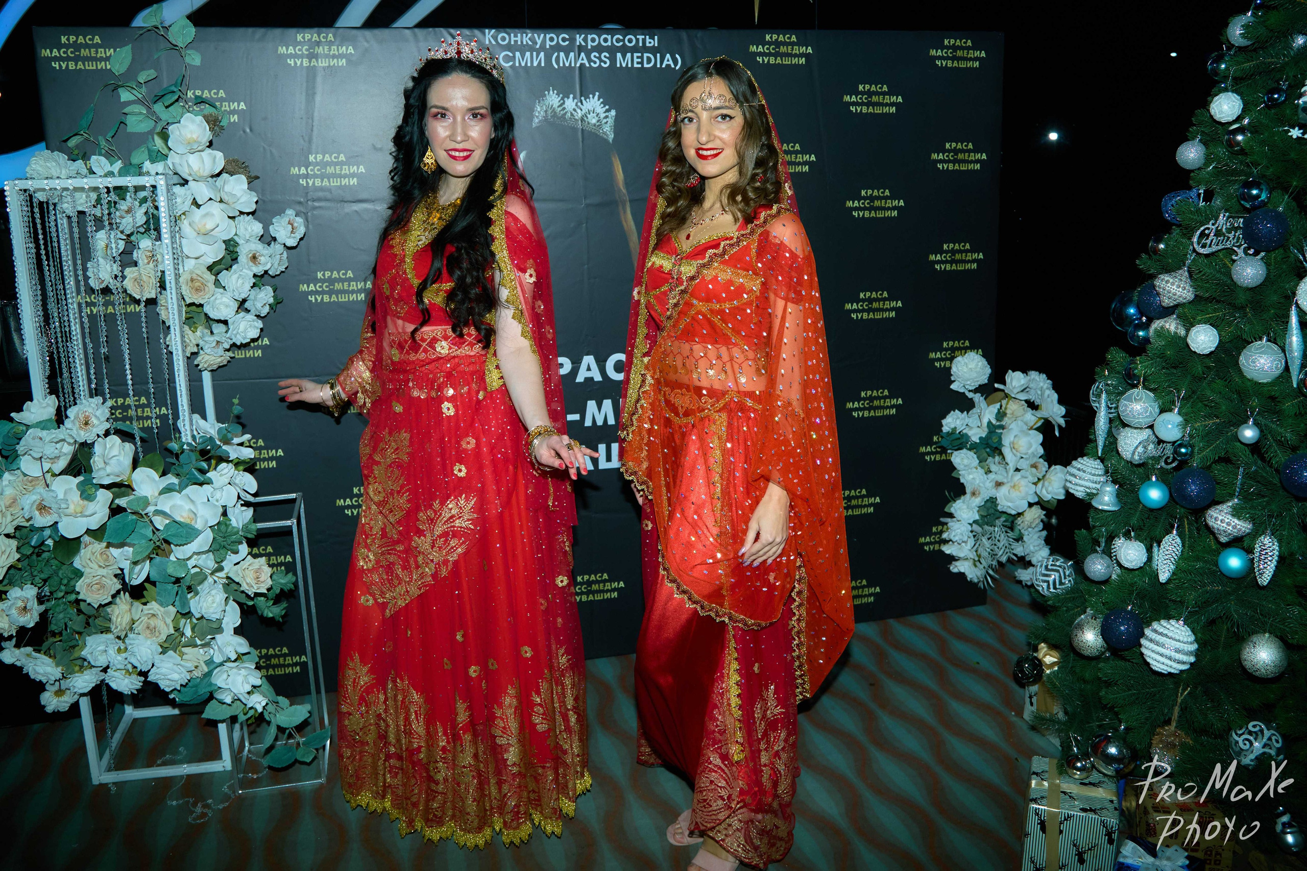 Фотозона КРАСА МАСС-МЕДИА ЧУВАШИИ. Владимир Суздалов (ProMaXe) — Портретный фотограф, тематические фотосессии в Чебоксарах