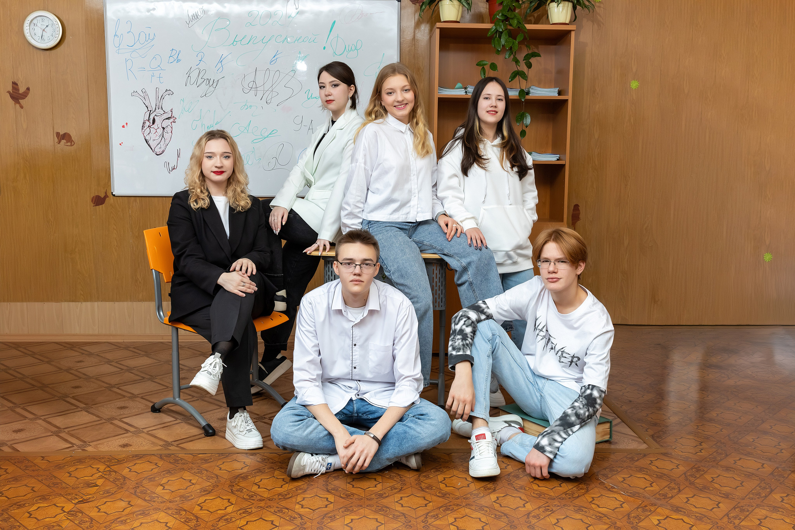 Примеры фото СТАРШИЕ КЛАССЫ. Фотограф Радужный ХМАО, Школьный фотограф, семейный фотограф, выпускной альбом