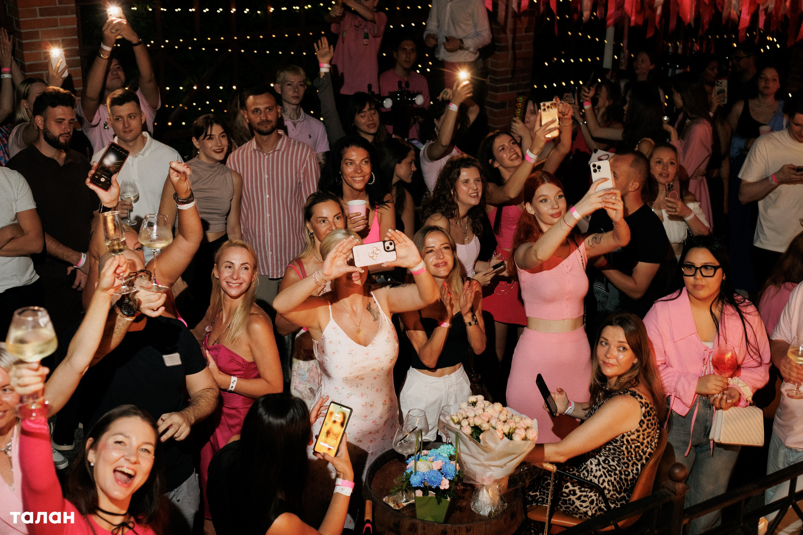 ВИНОТЕКА [бар+магаз] — BIRTHDAY PARTY. СВОИ. ФОТООТЧЕТЫ-СОБЫТИЯ-МЕСТА