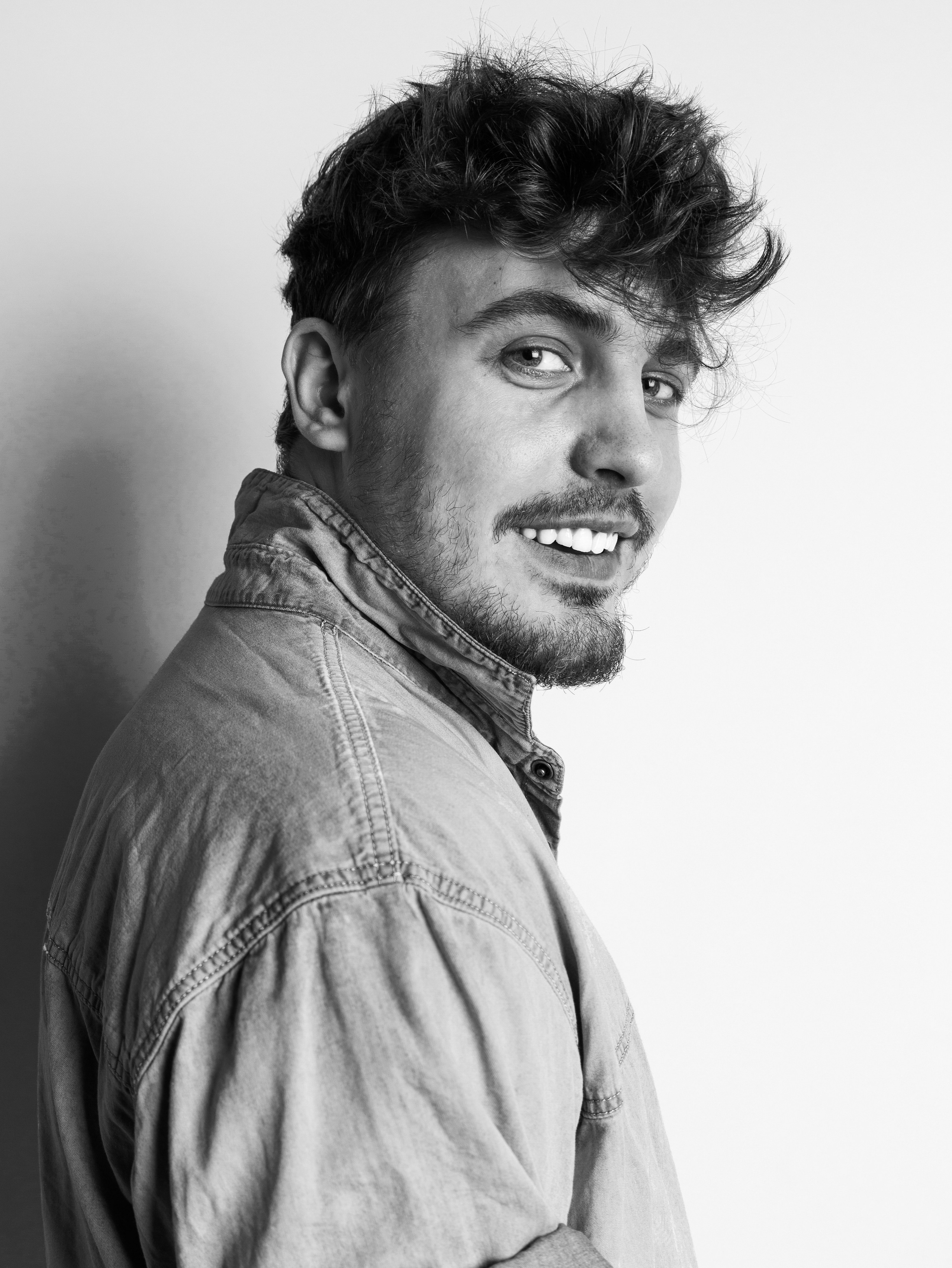 МУЖСКОЙ ПОРТРЕТ. Портретный фотограф в Москве — Янка Шемшурова