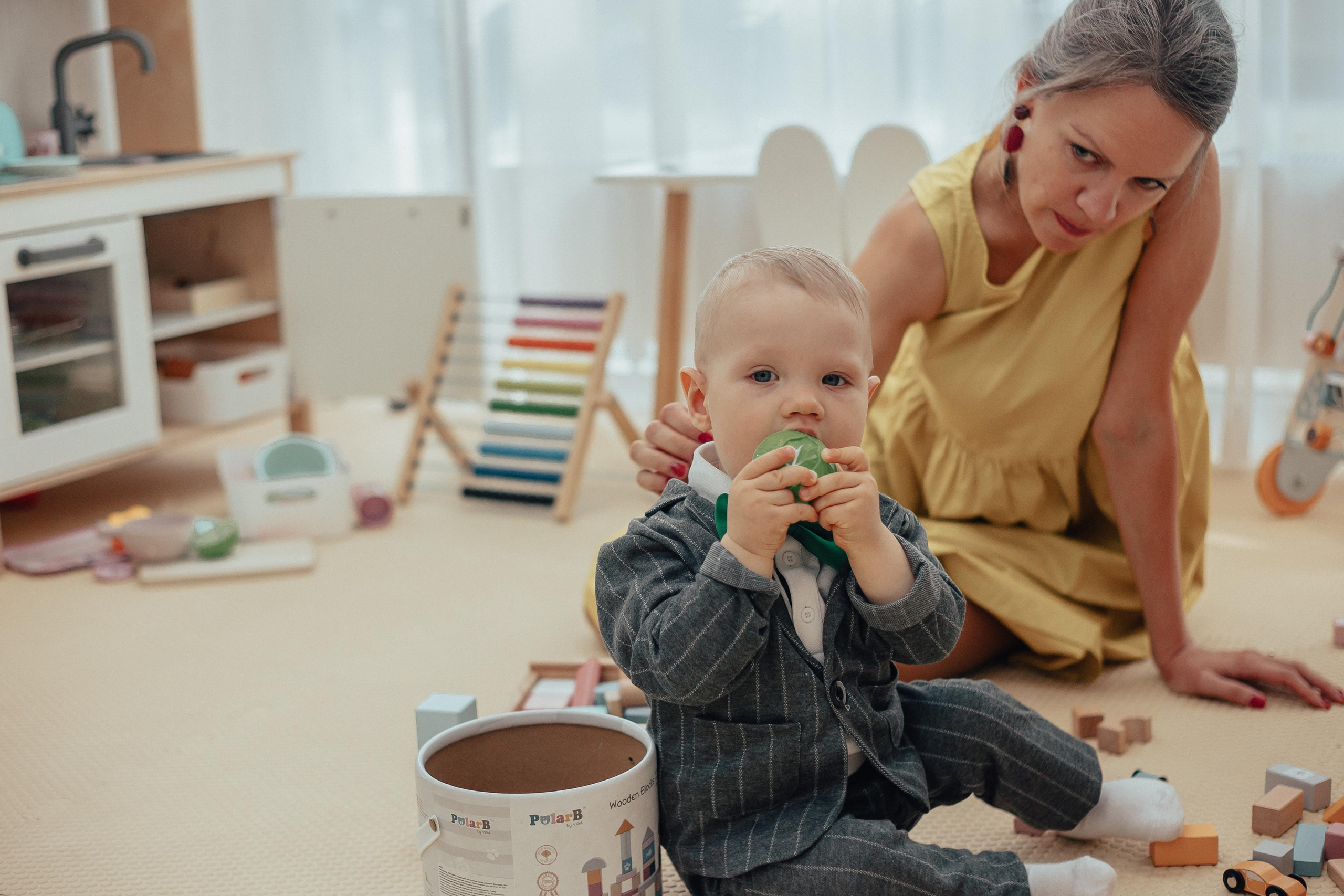 1 год в игровой. Фотограф Авилова Дарья ● Тюмень● Съемка больших семей ●Архив поколений