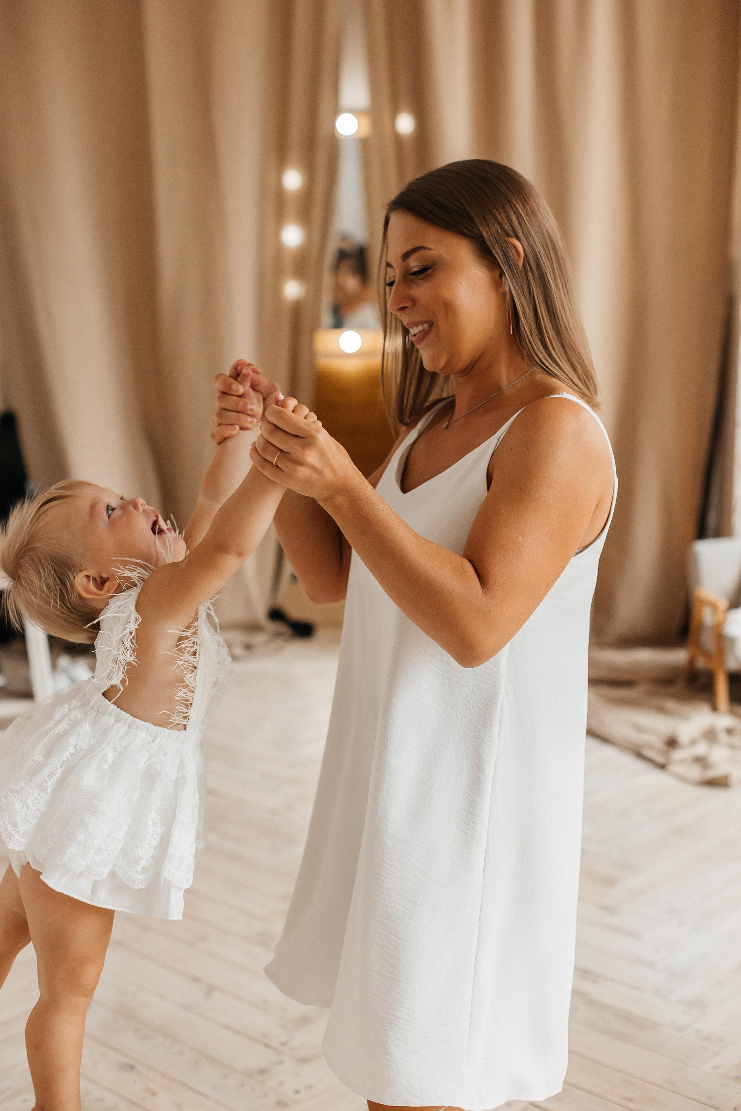 Семейная фотосессия (1 годик). Фотограф Авилова Дарья ● Тюмень● Съемка больших семей ●Архив поколений