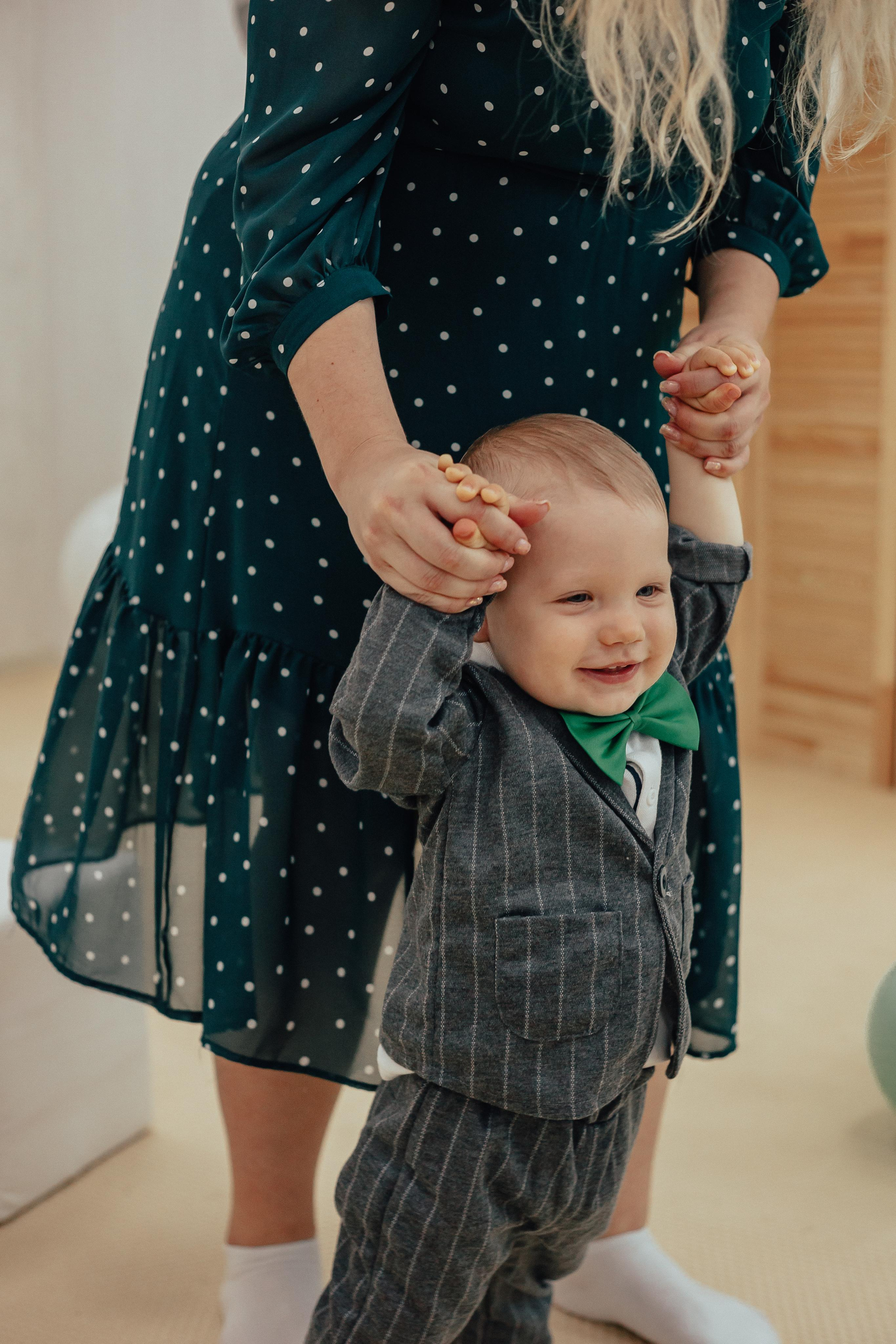 1 год в игровой. Фотограф Авилова Дарья ● Тюмень● Съемка больших семей ●Архив поколений