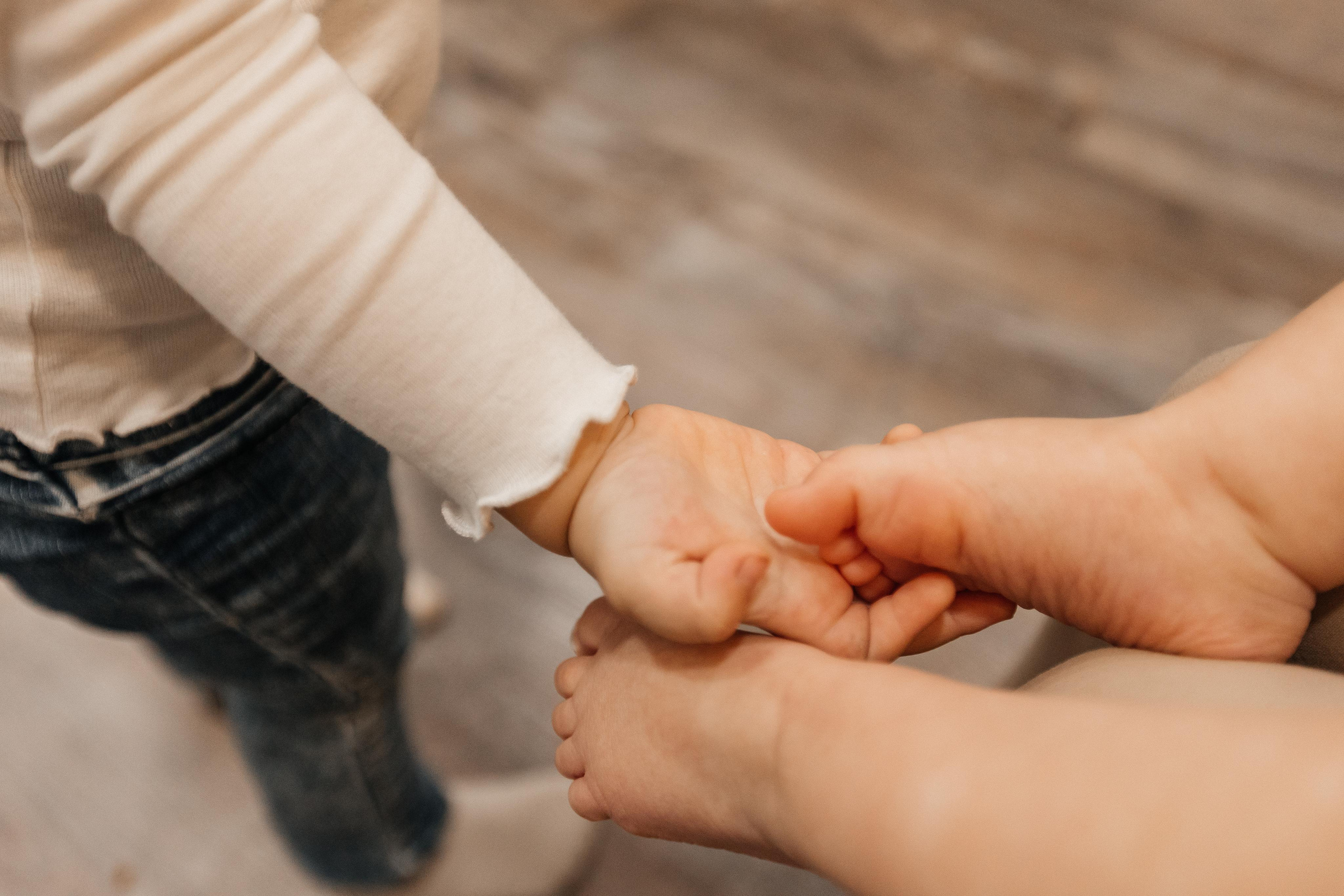 1 год дома. Фотограф Авилова Дарья ● Тюмень● Съемка больших семей ●Архив поколений