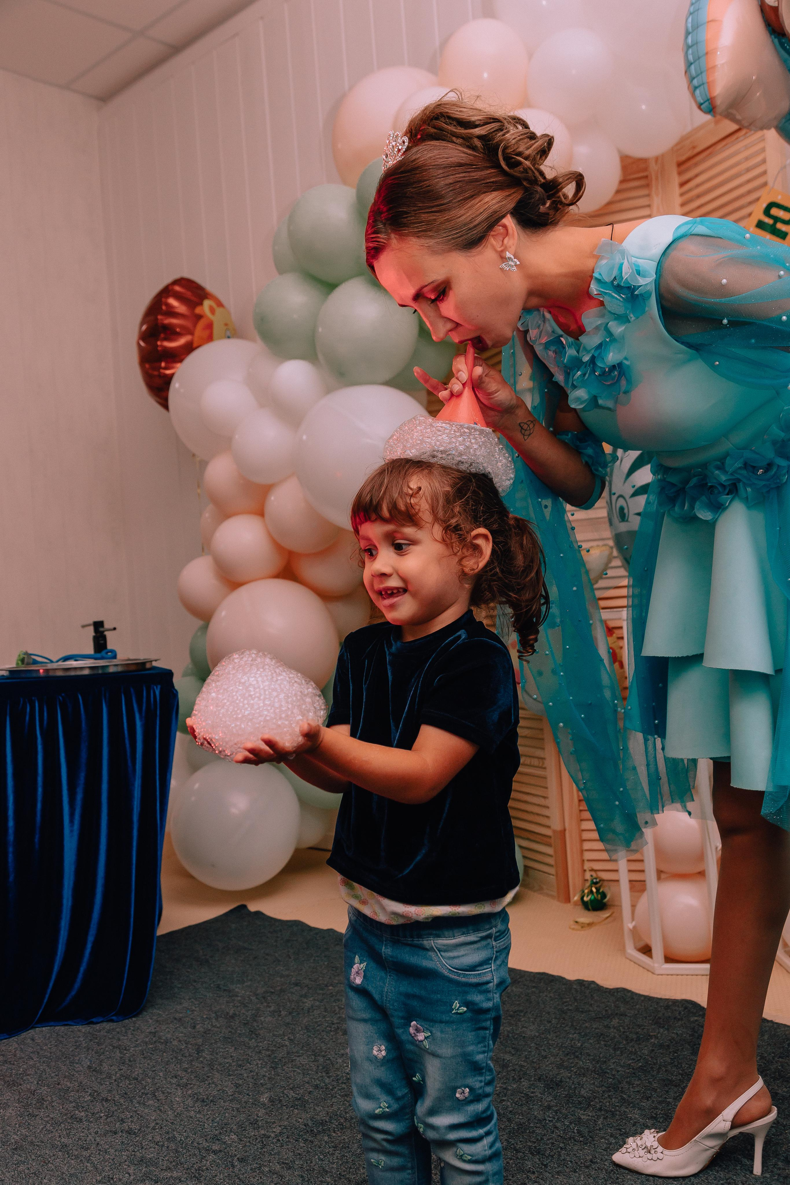 1 год в игровой. Фотограф Авилова Дарья ● Тюмень● Съемка больших семей ●Архив поколений