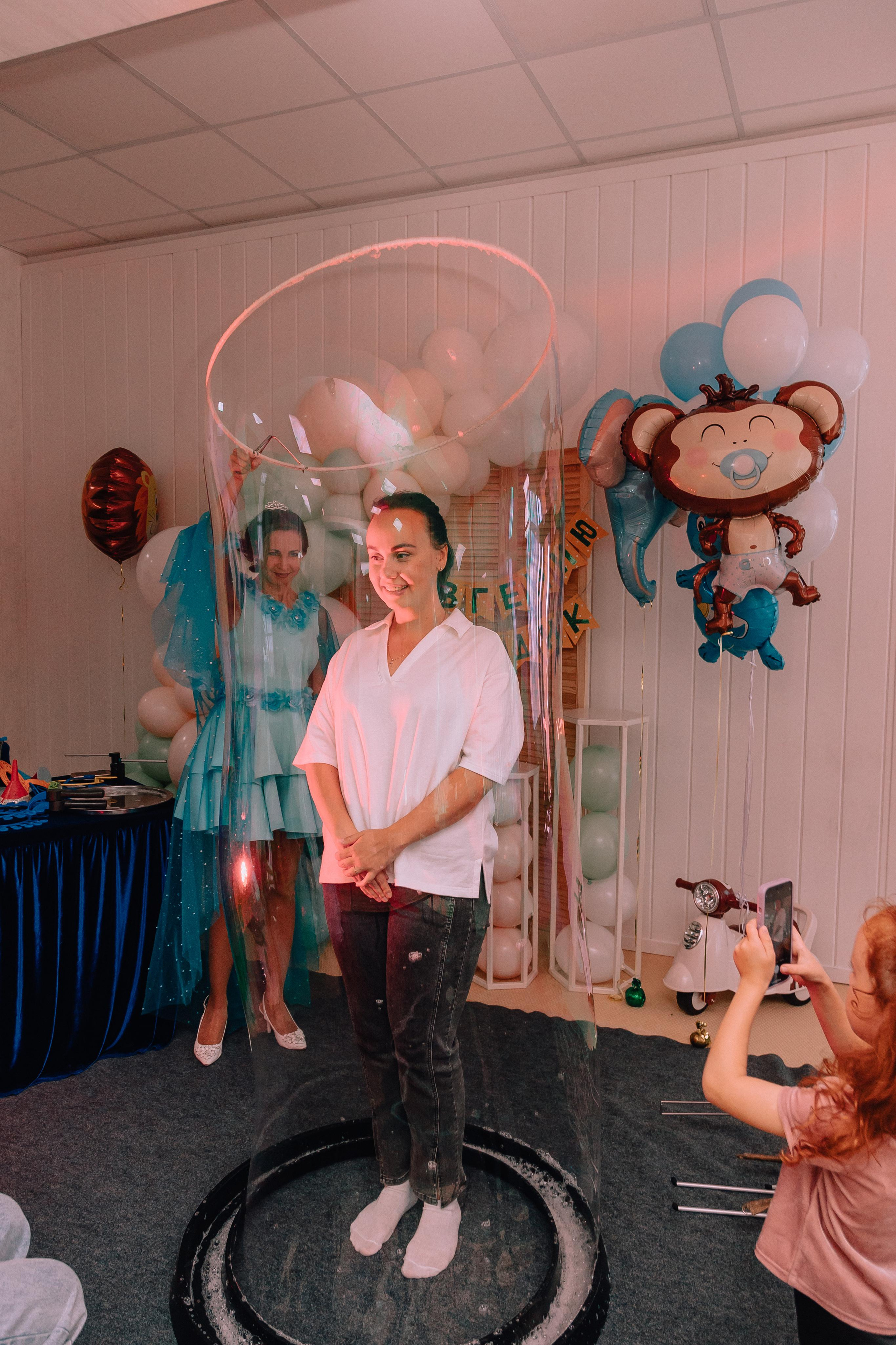 1 год в игровой. Фотограф Авилова Дарья ● Тюмень● Съемка больших семей ●Архив поколений