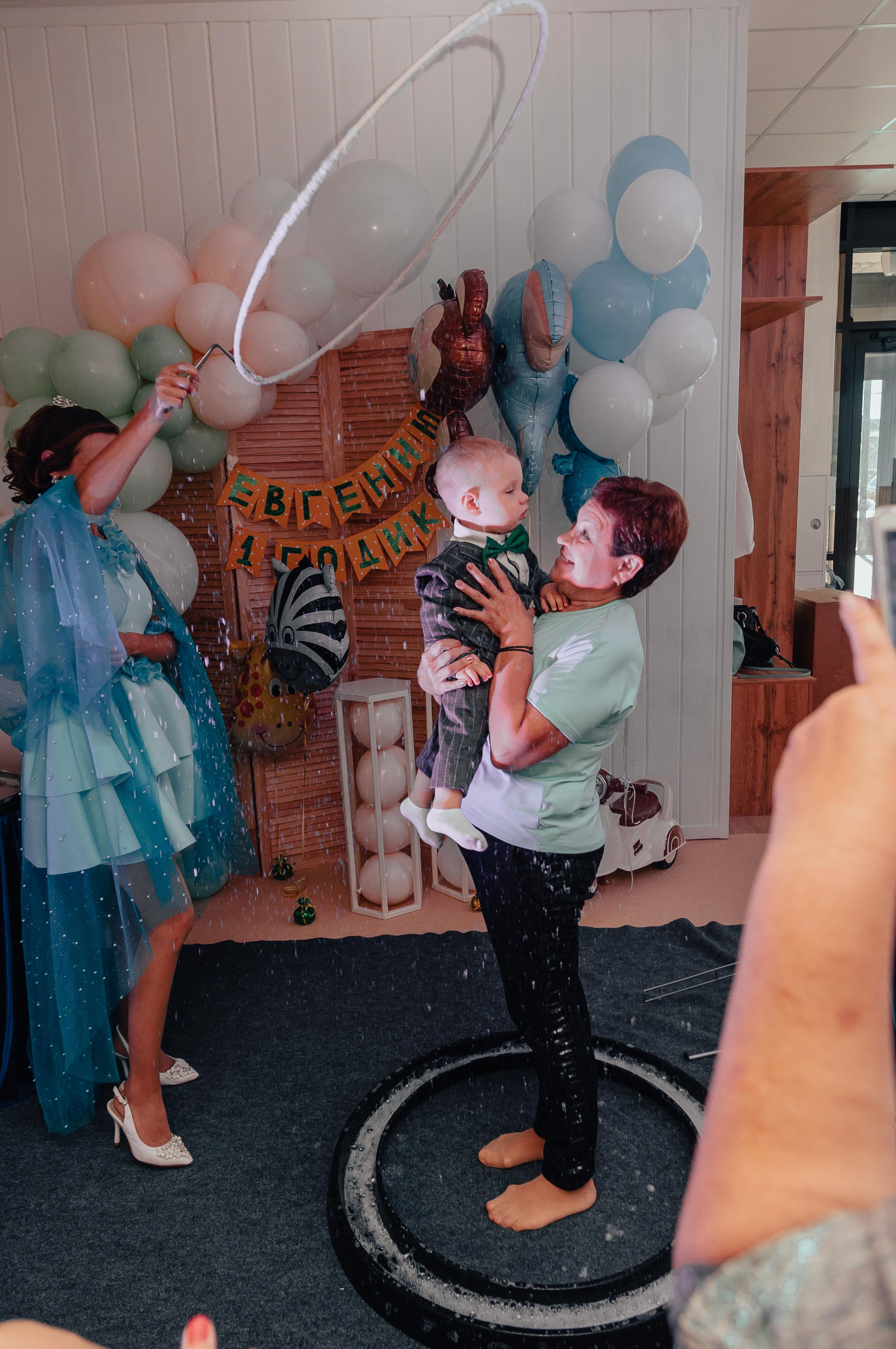 1 год в игровой. Фотограф Авилова Дарья ● Тюмень● Съемка больших семей ●Архив поколений