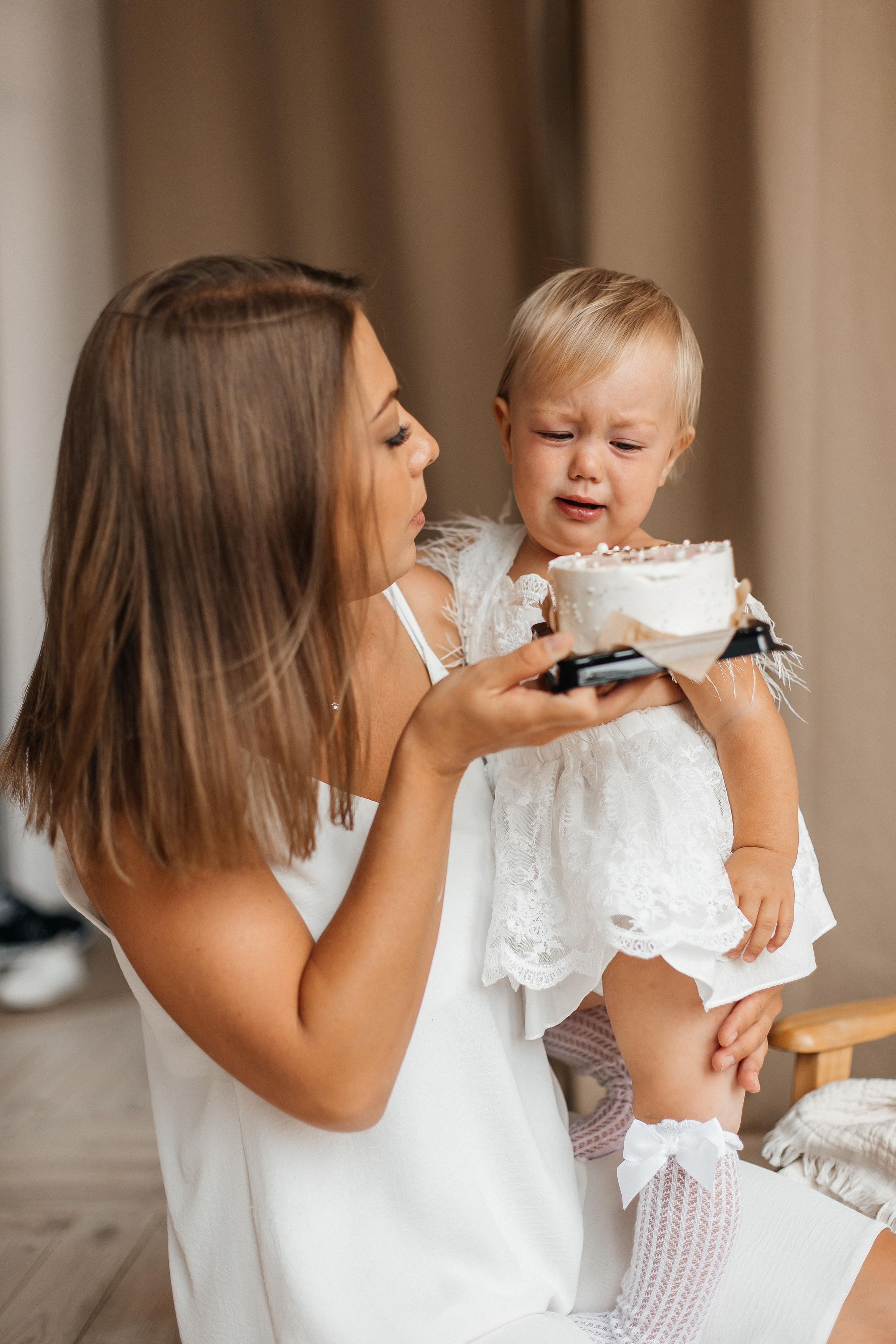 Семейная фотосессия (1 годик). Фотограф Авилова Дарья ● Тюмень● Съемка больших семей ●Архив поколений