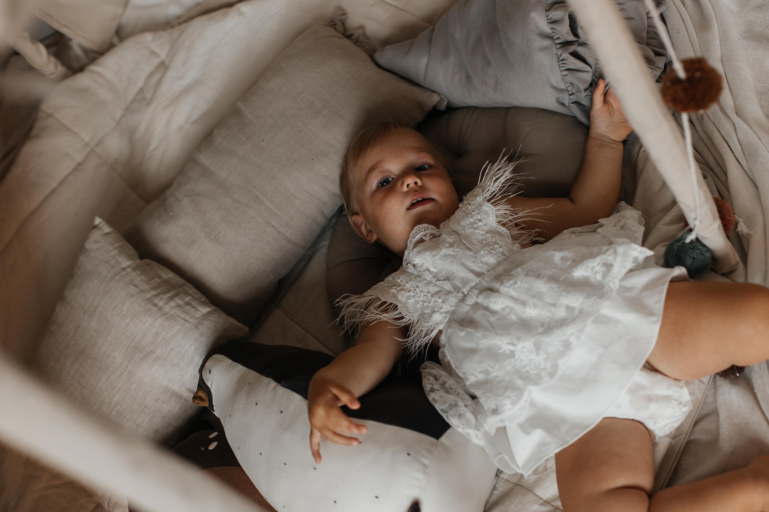 Семейная фотосессия (1 годик). Фотограф Авилова Дарья ● Тюмень● Съемка больших семей ●Архив поколений