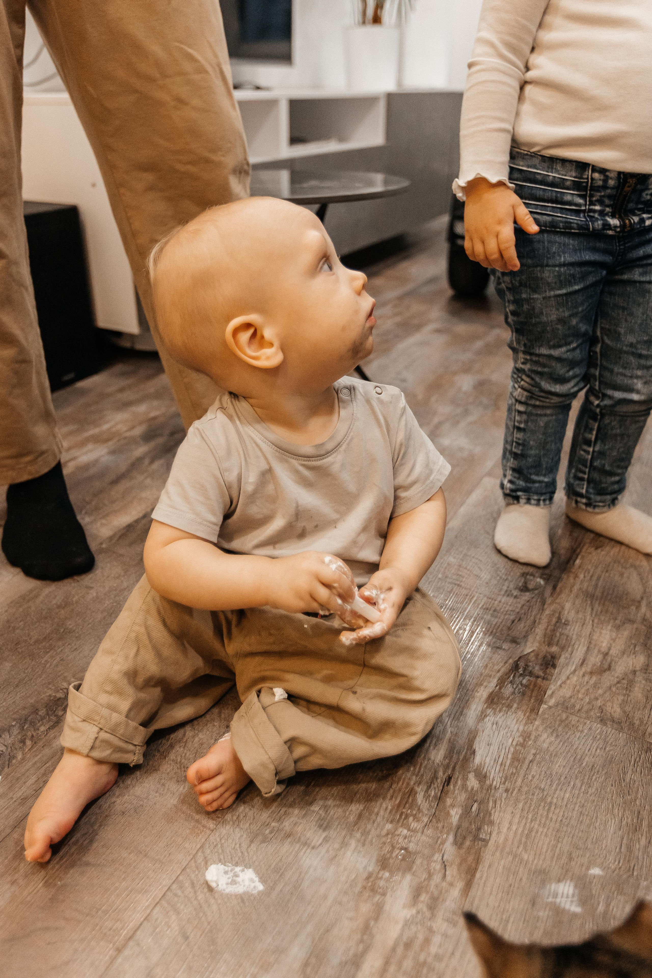 1 год дома. Фотограф Авилова Дарья ● Тюмень● Съемка больших семей ●Архив поколений