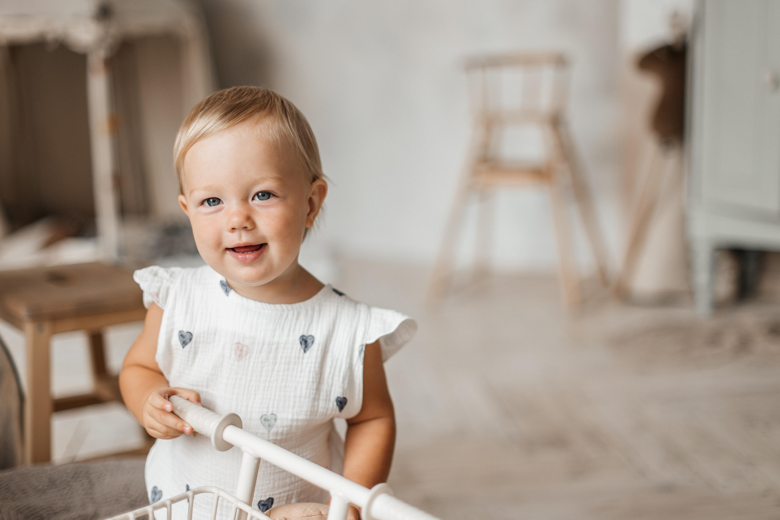 Семейная фотосессия (1 годик). Фотограф Авилова Дарья ● Тюмень● Съемка больших семей ●Архив поколений