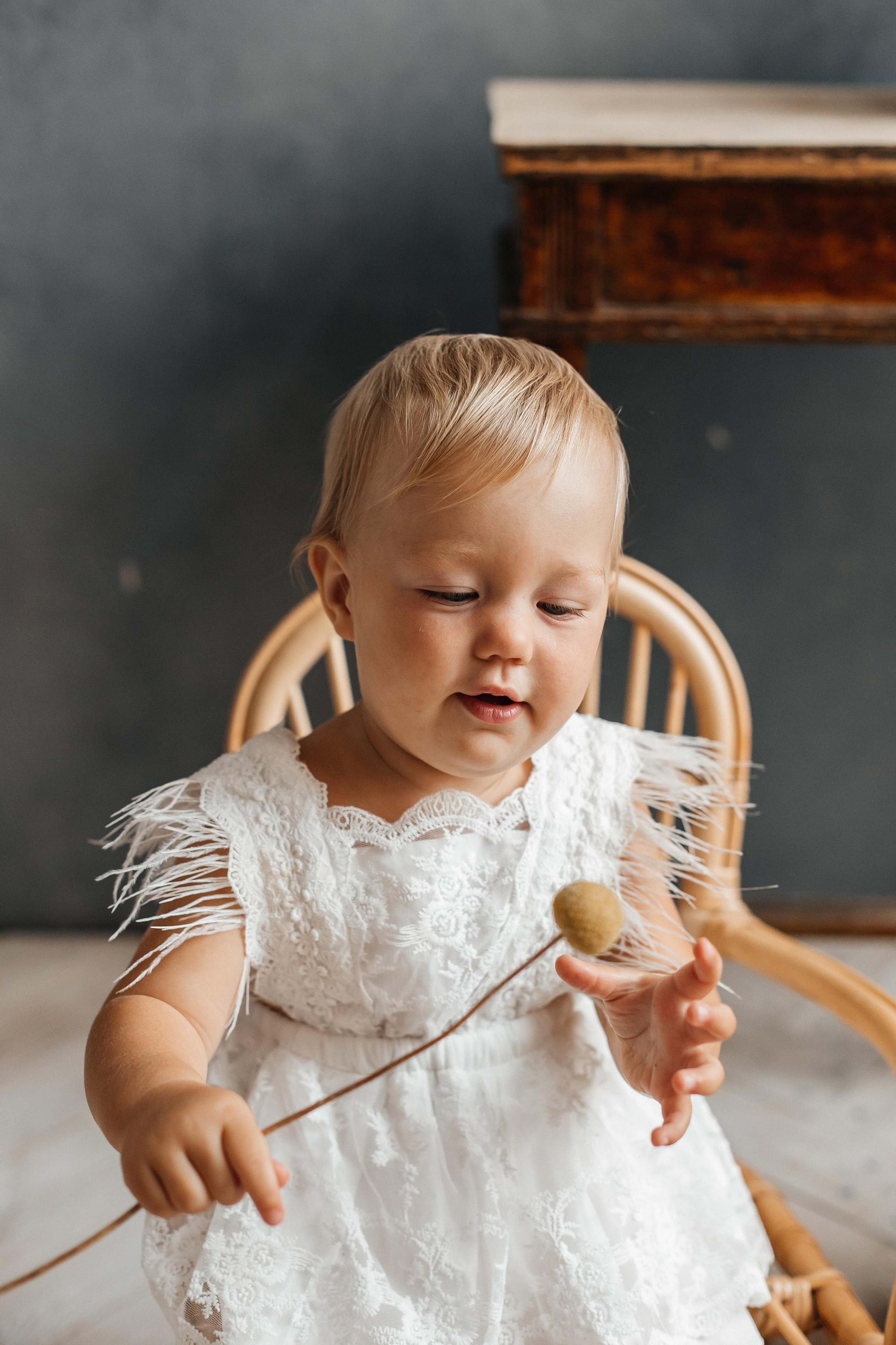 Семейная фотосессия (1 годик). Фотограф Авилова Дарья ● Тюмень● Съемка больших семей ●Архив поколений