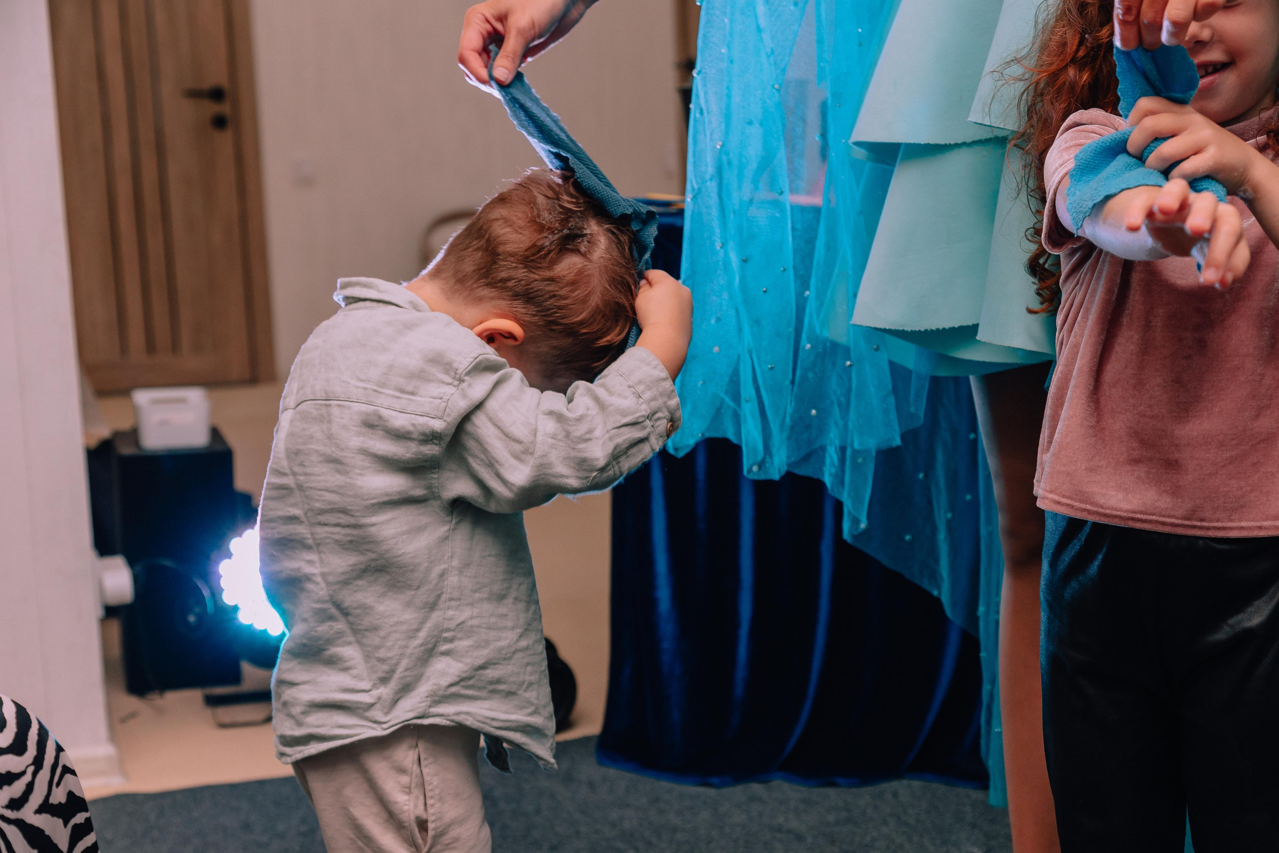 1 год в игровой. Фотограф Авилова Дарья ● Тюмень● Съемка больших семей ●Архив поколений