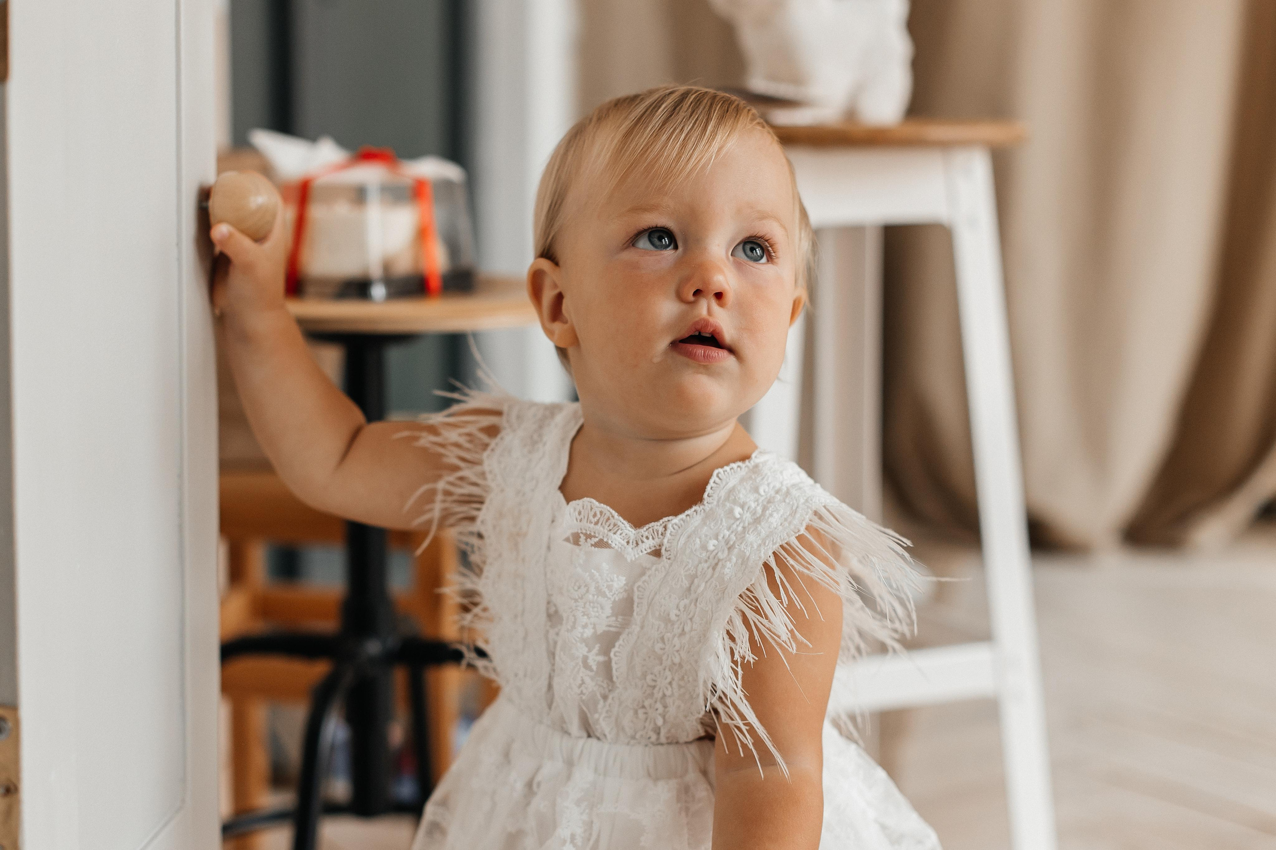 Семейная фотосессия (1 годик). Фотограф Авилова Дарья ● Тюмень● Съемка больших семей ●Архив поколений
