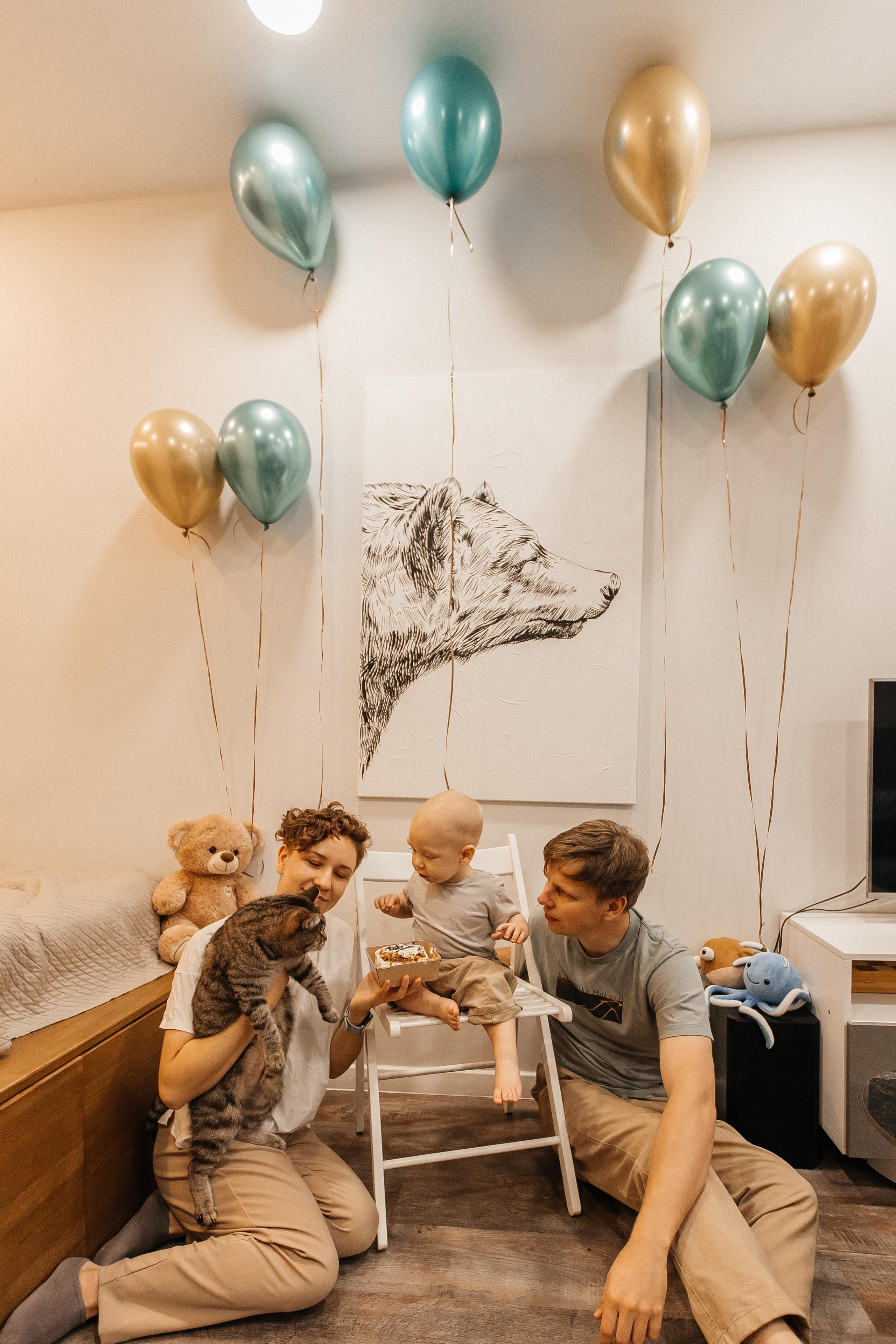 1 год дома. Фотограф Авилова Дарья ● Тюмень● Съемка больших семей ●Архив поколений