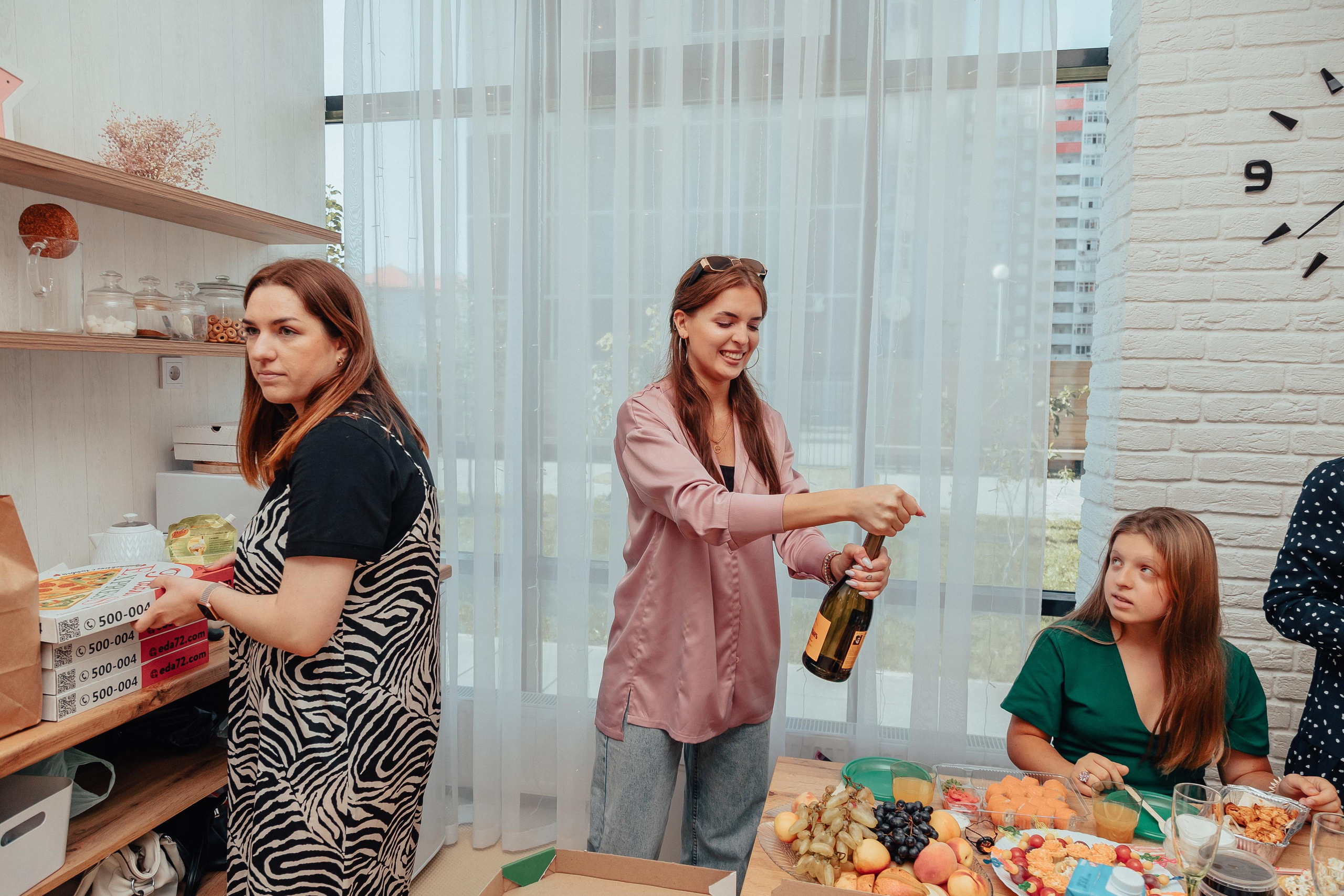 1 год в игровой. Фотограф Авилова Дарья ● Тюмень● Съемка больших семей ●Архив поколений