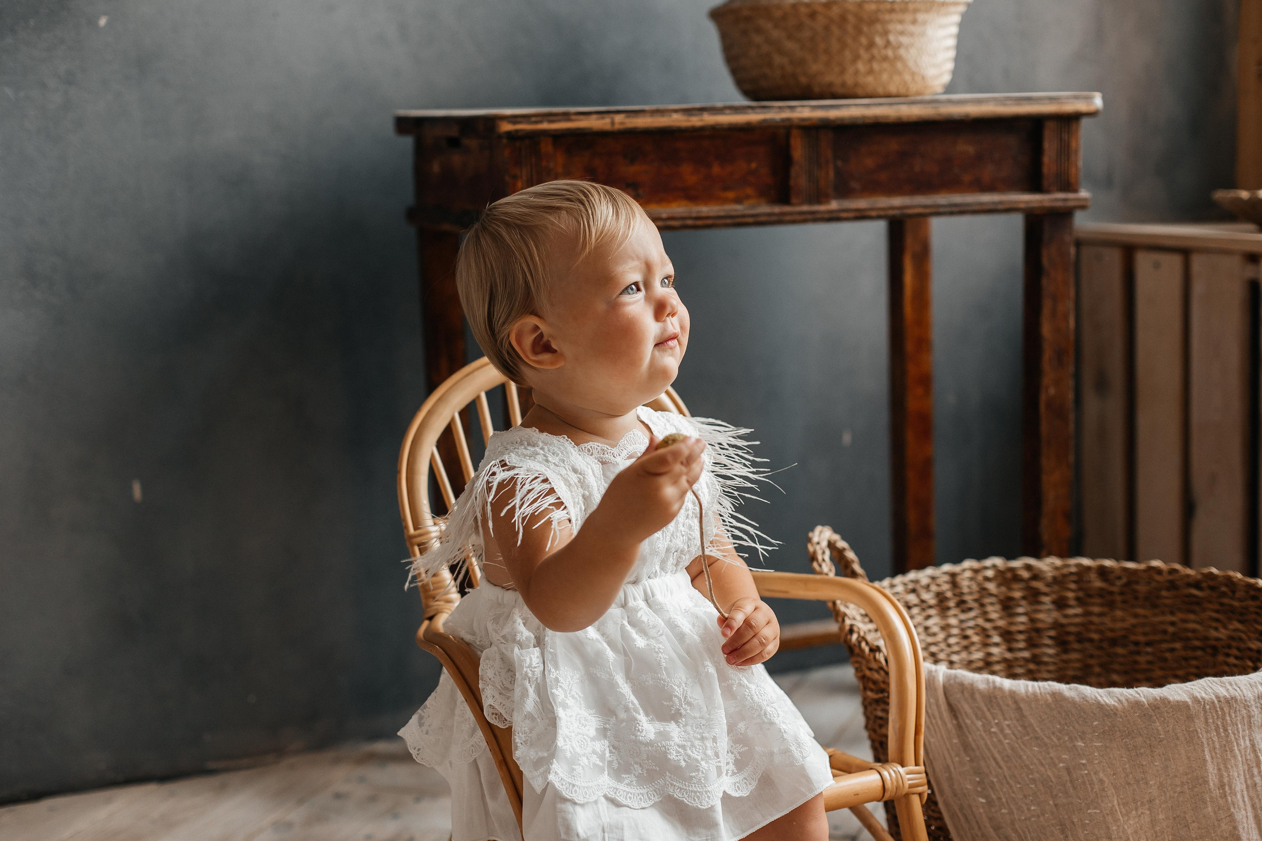 Семейная фотосессия (1 годик). Фотограф Авилова Дарья ● Тюмень● Съемка больших семей ●Архив поколений