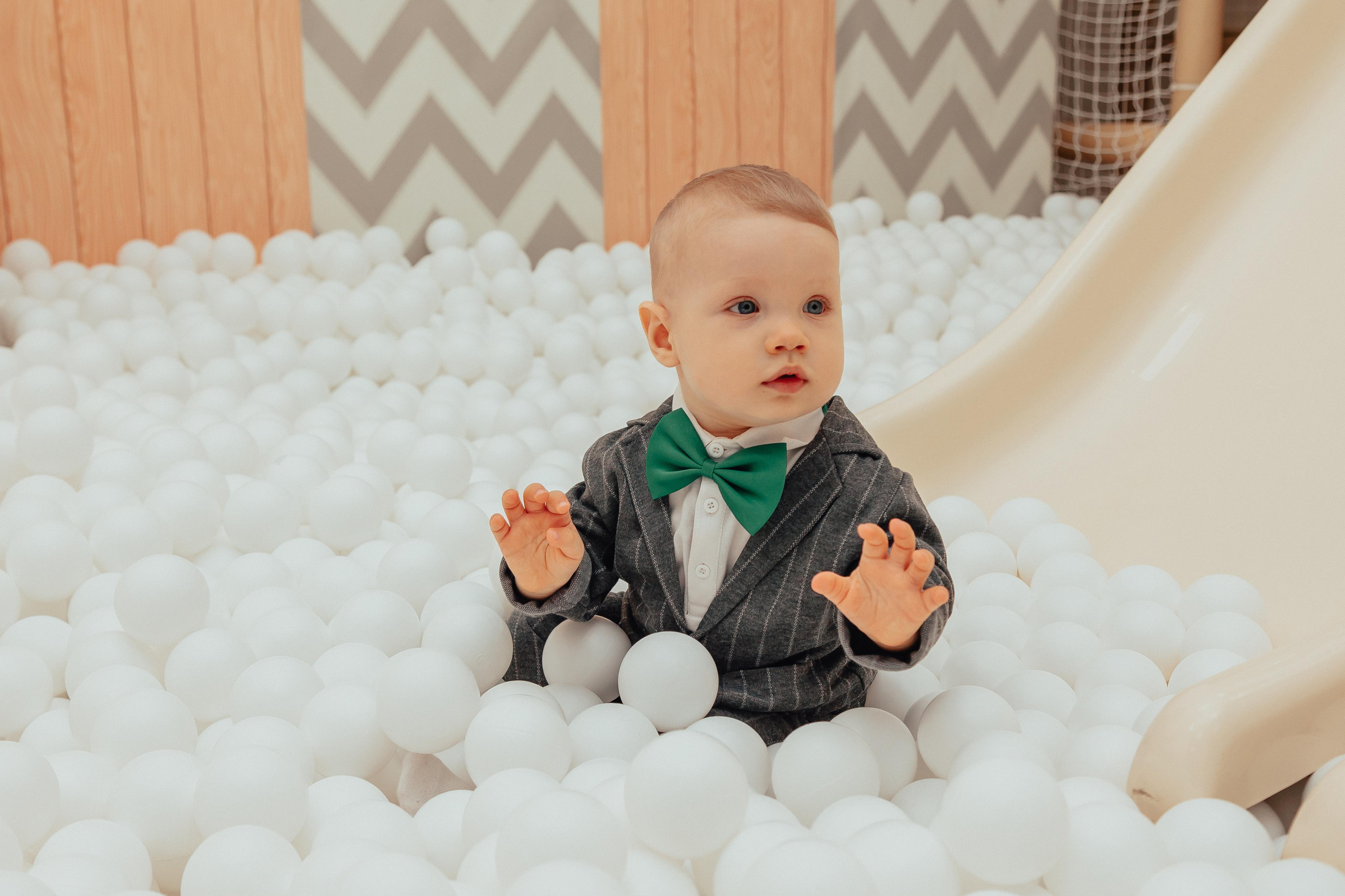 1 год в игровой. Фотограф Авилова Дарья ● Тюмень● Съемка больших семей ●Архив поколений