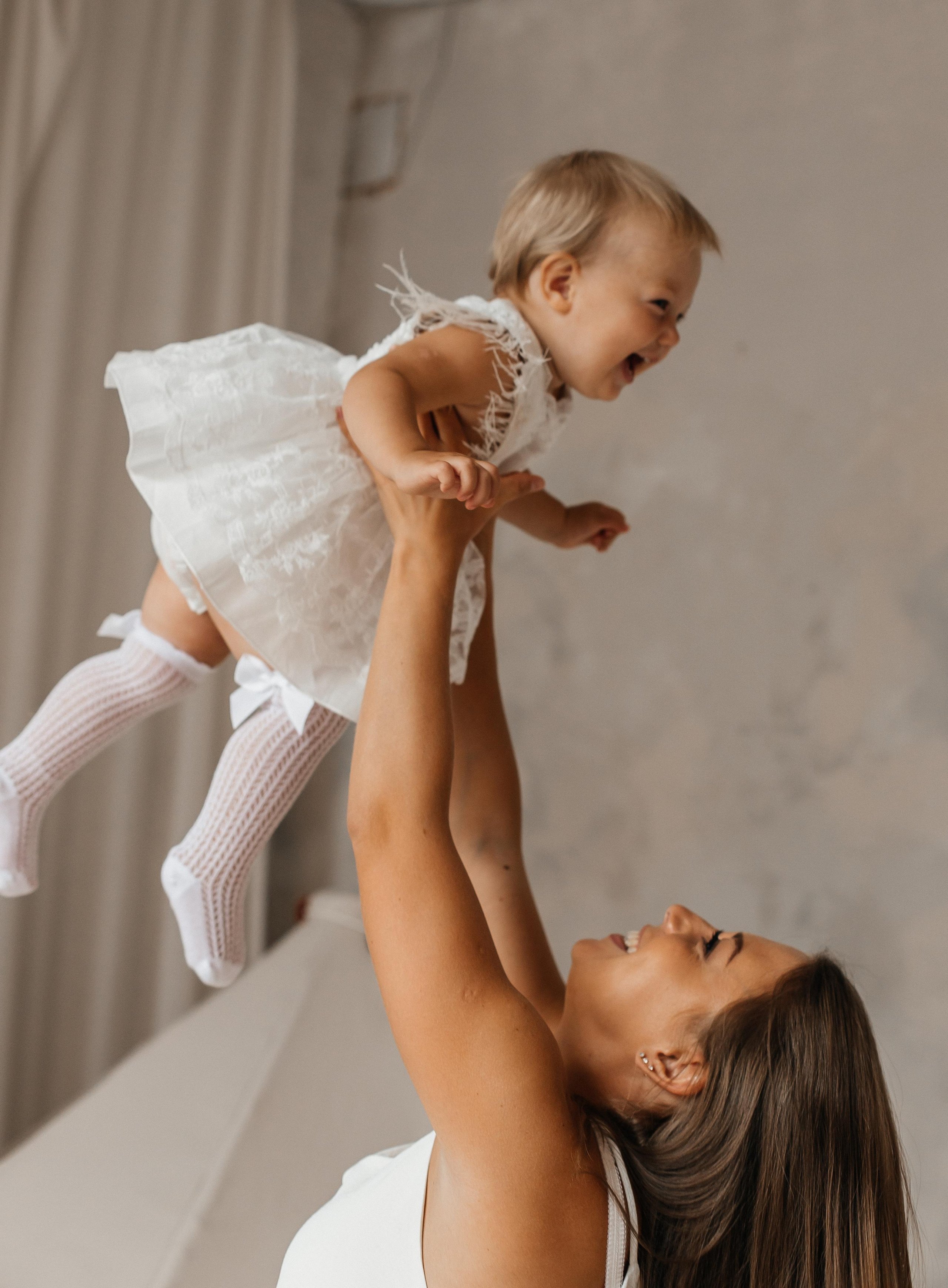 Семейная фотосессия (1 годик). Фотограф Авилова Дарья ● Тюмень● Съемка больших семей ●Архив поколений