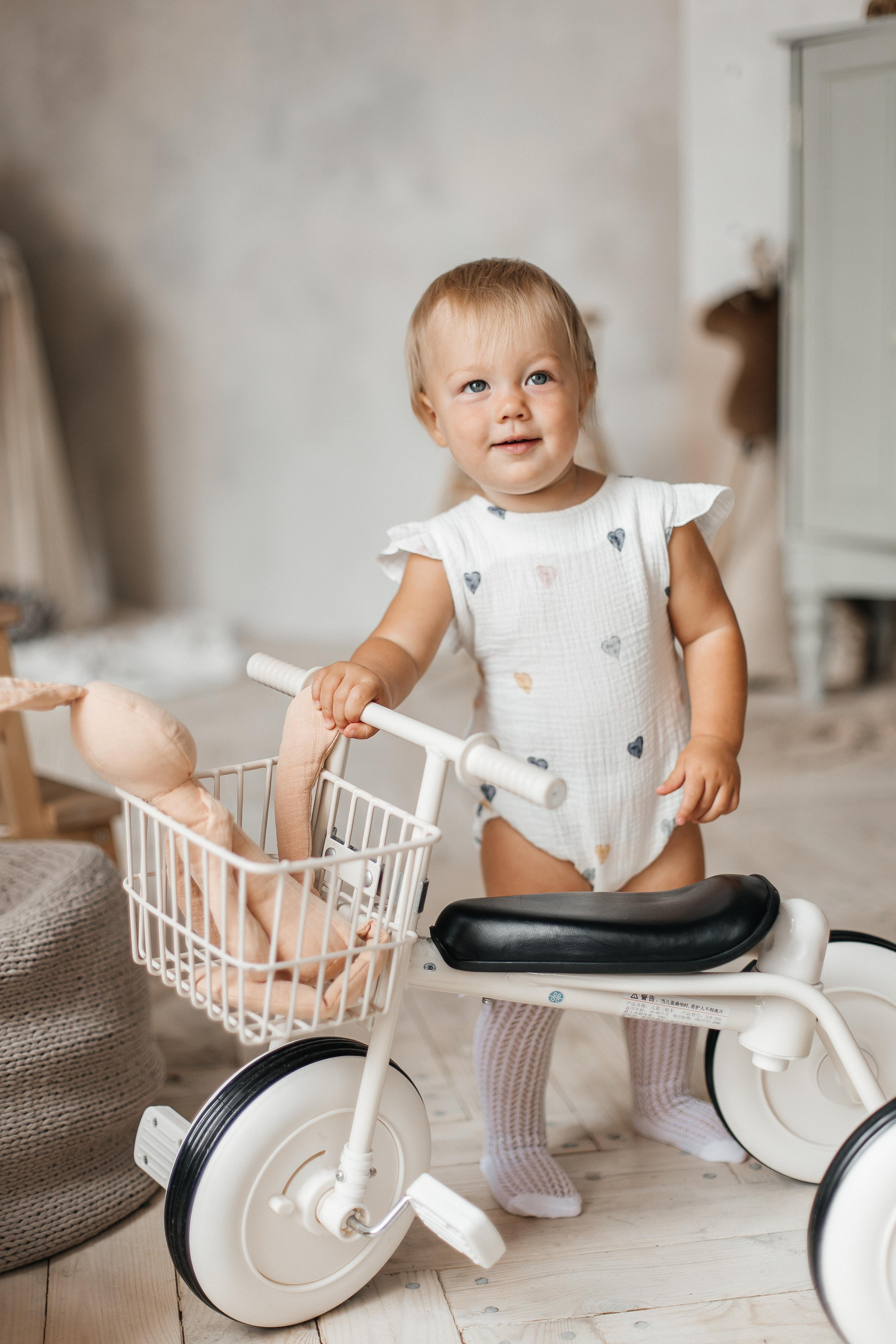 Семейная фотосессия (1 годик). Фотограф Авилова Дарья ● Тюмень● Съемка больших семей ●Архив поколений