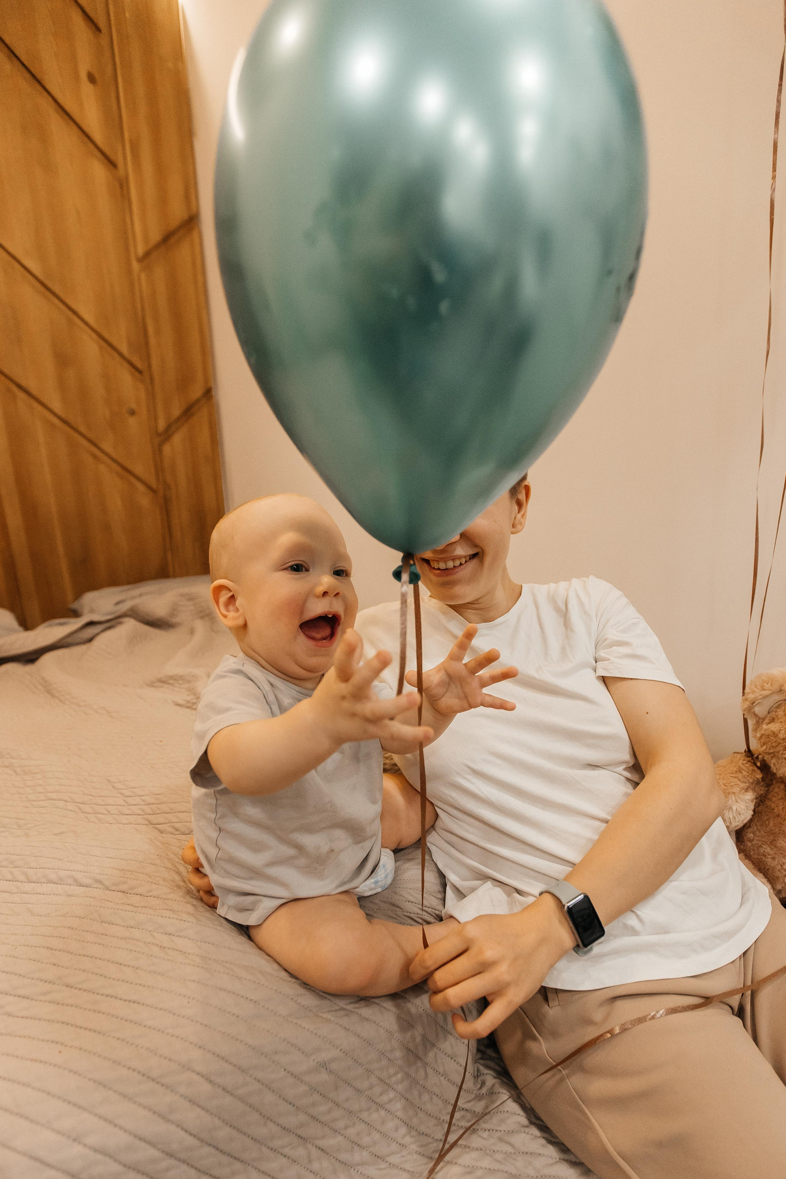 1 год дома. Фотограф Авилова Дарья ● Тюмень● Съемка больших семей ●Архив поколений