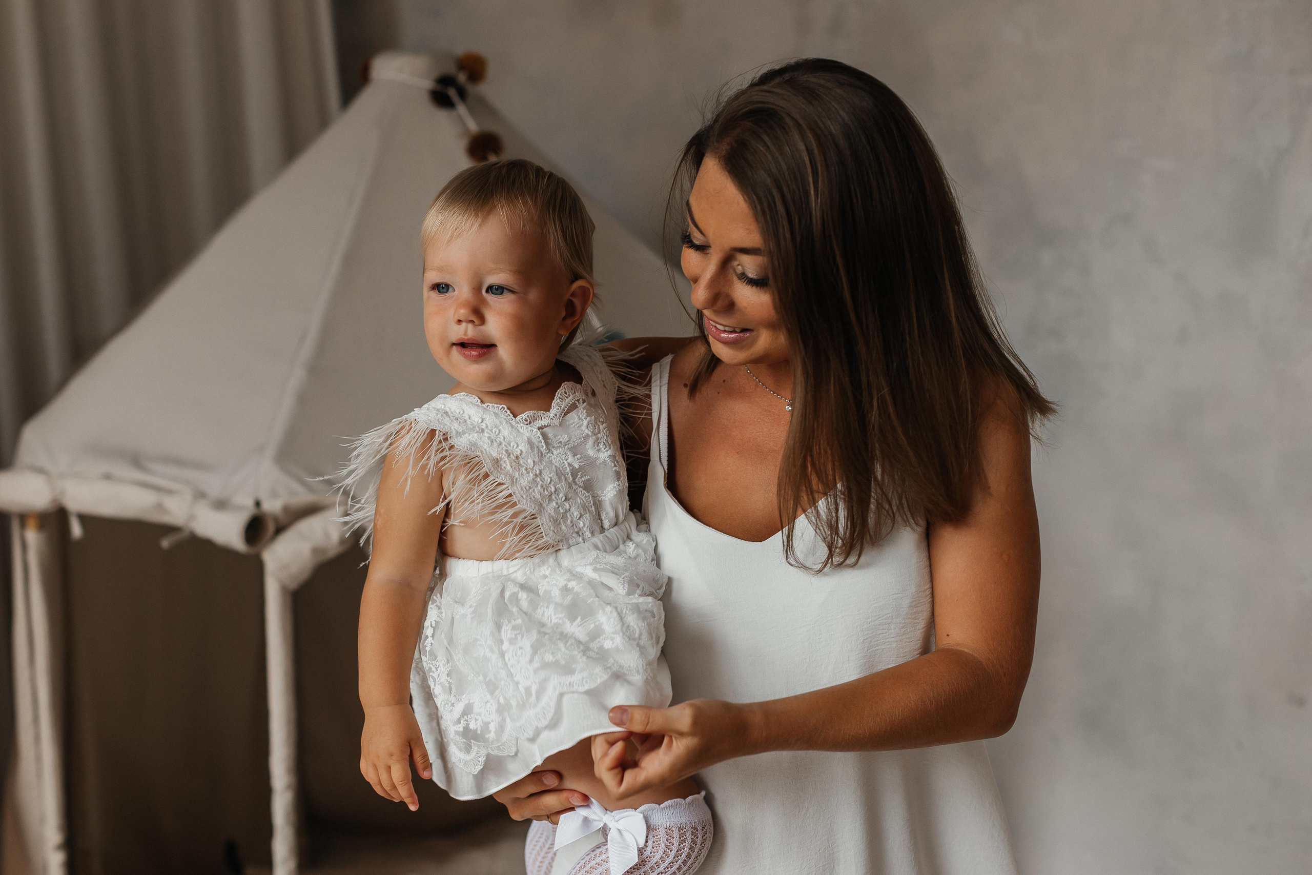 Семейная фотосессия (1 годик). Фотограф Авилова Дарья ● Тюмень● Съемка больших семей ●Архив поколений