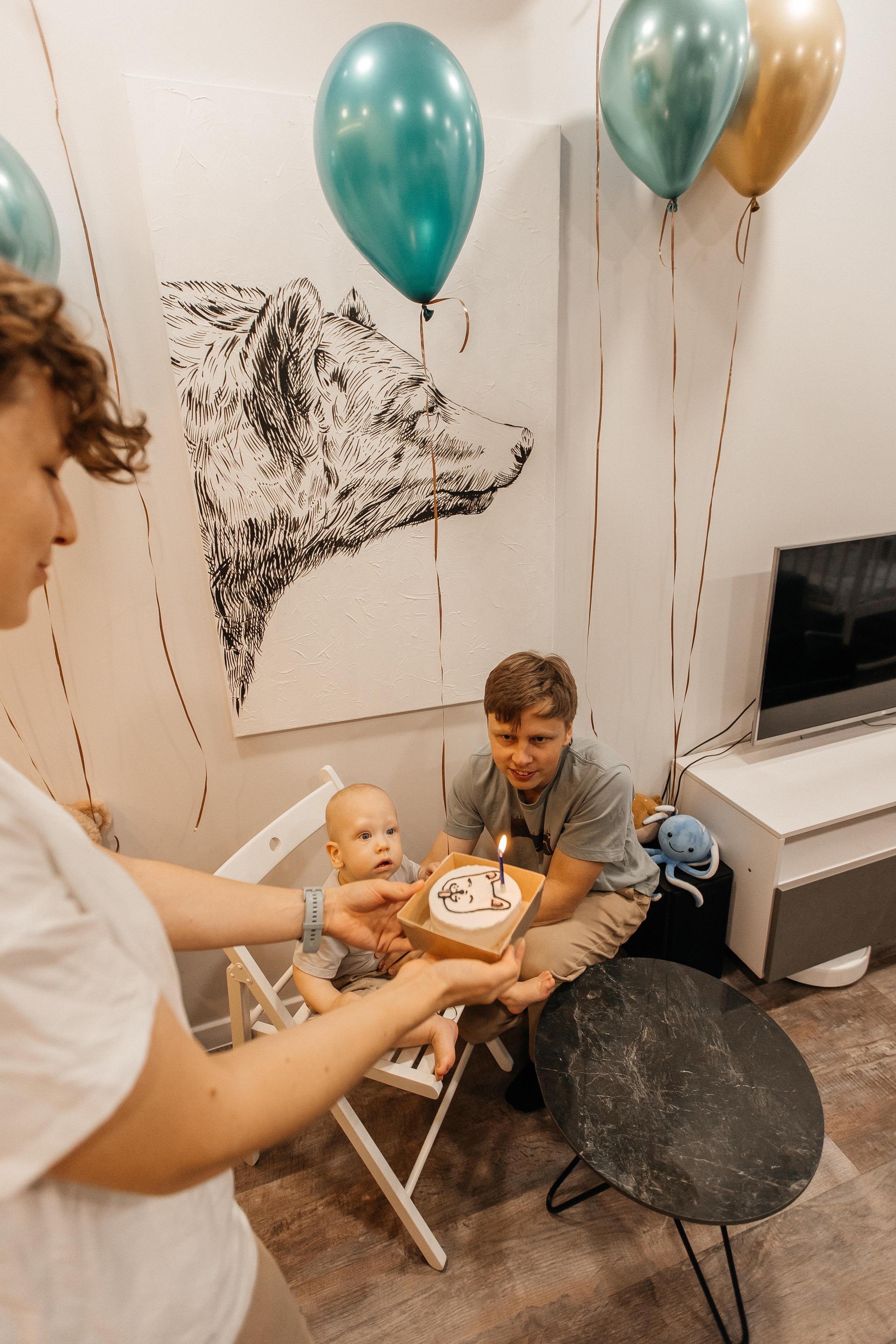 1 год дома. Фотограф Авилова Дарья ● Тюмень● Съемка больших семей ●Архив поколений